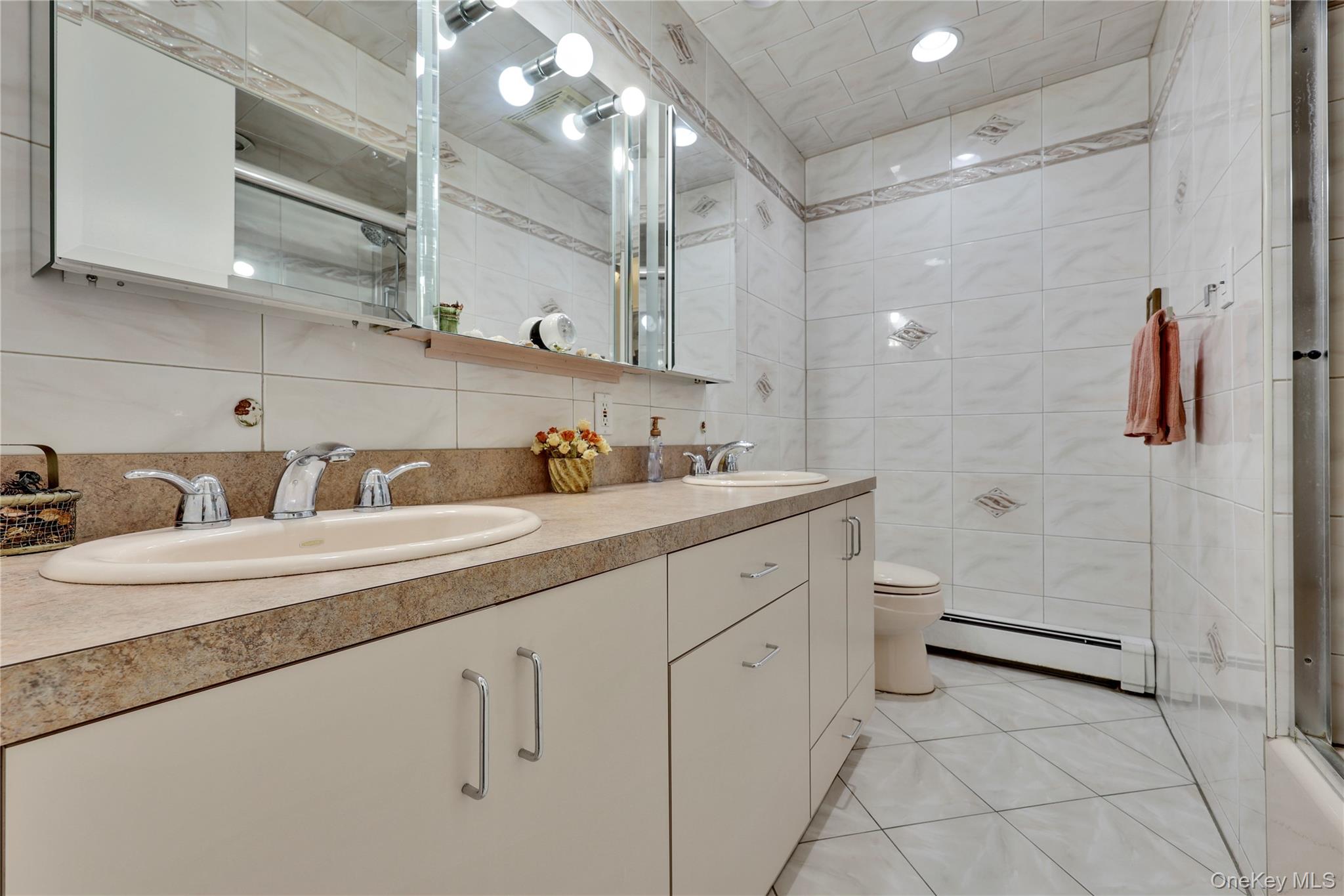 22 Woodmere Boulevard — photo 17