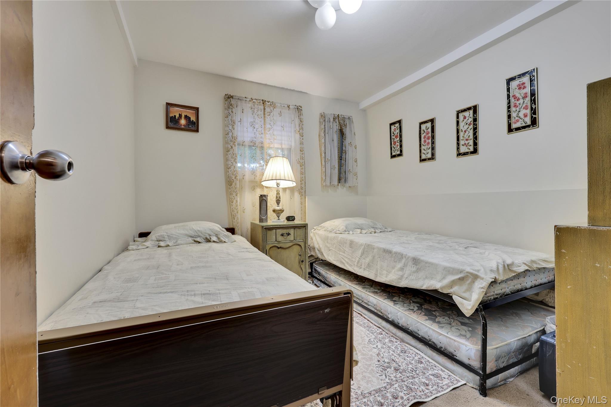 22 Woodmere Boulevard — photo 19