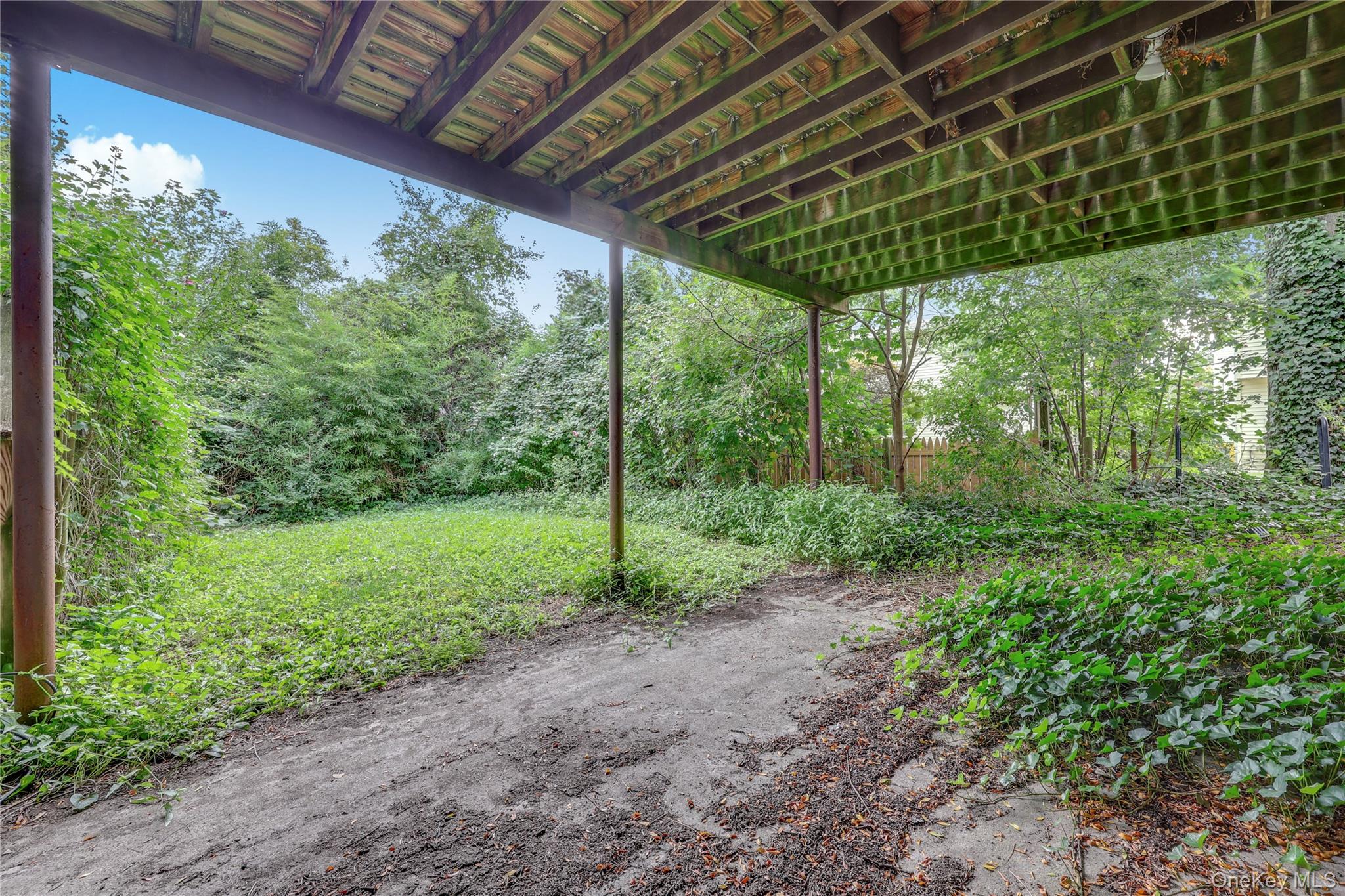22 Woodmere Boulevard — photo 27