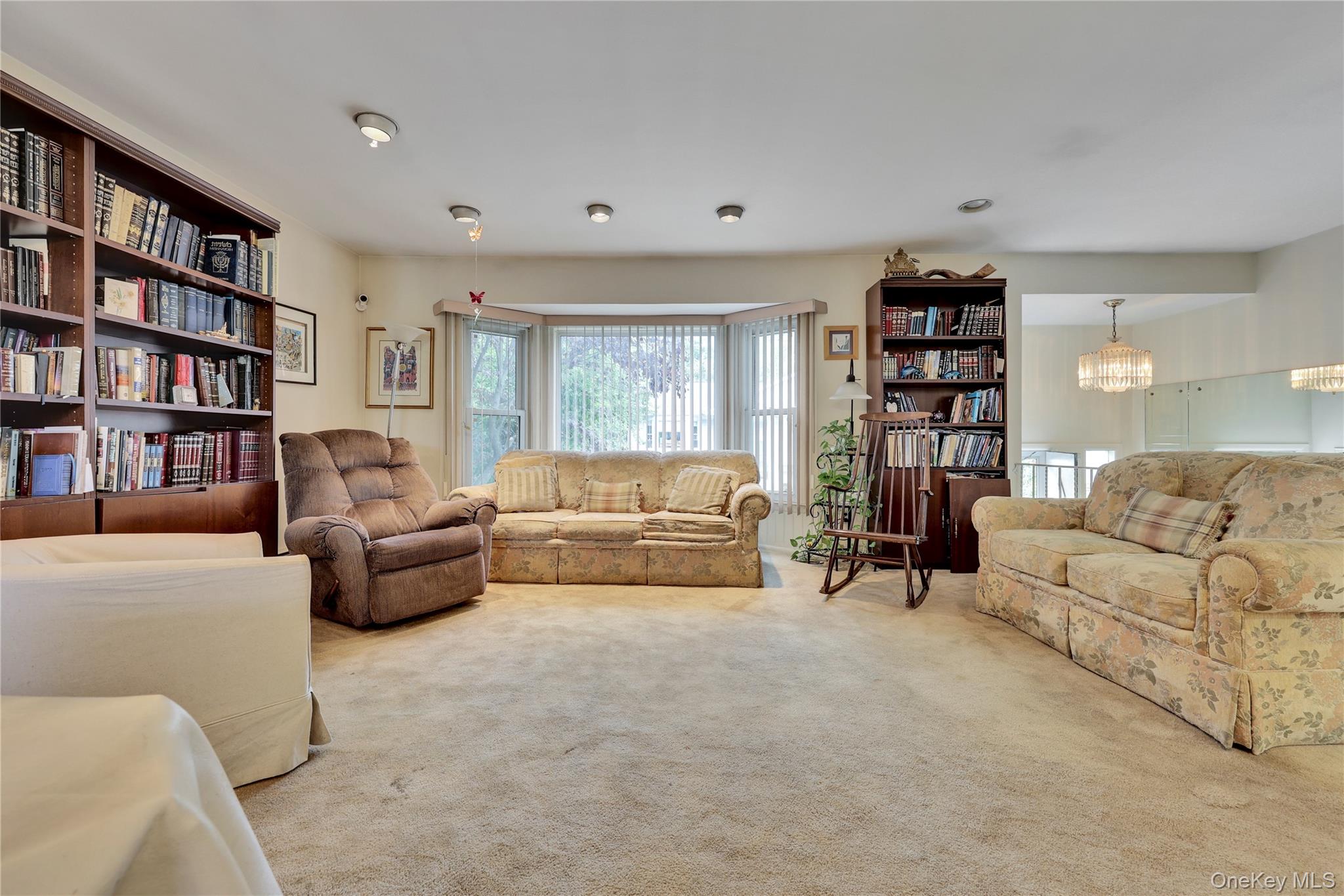 22 Woodmere Boulevard — photo 5