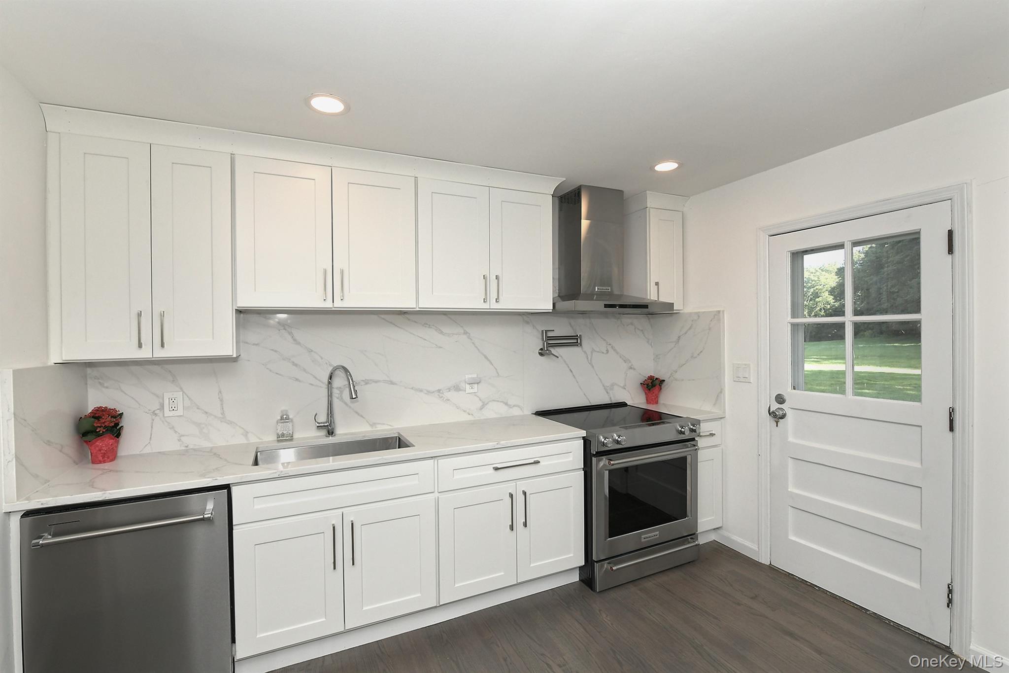 1950 Midlane — photo 16