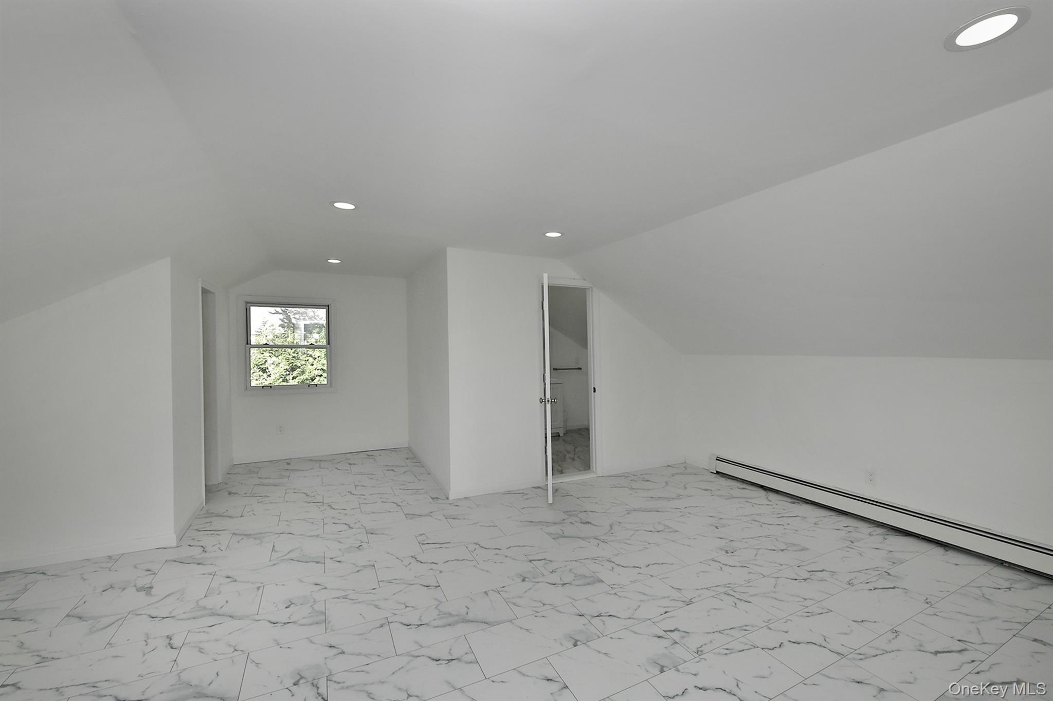 1950 Midlane — photo 25