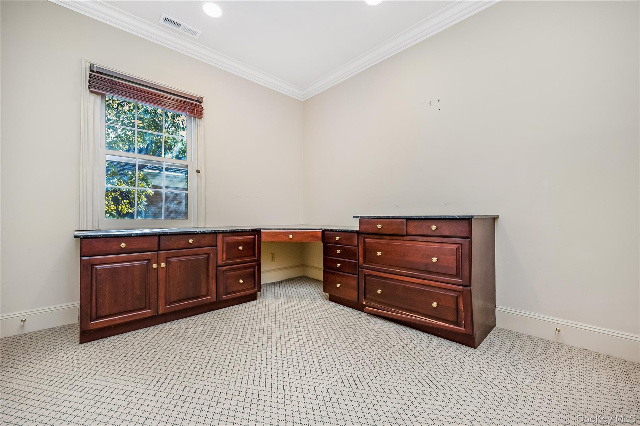 61 Charney Court — photo 29