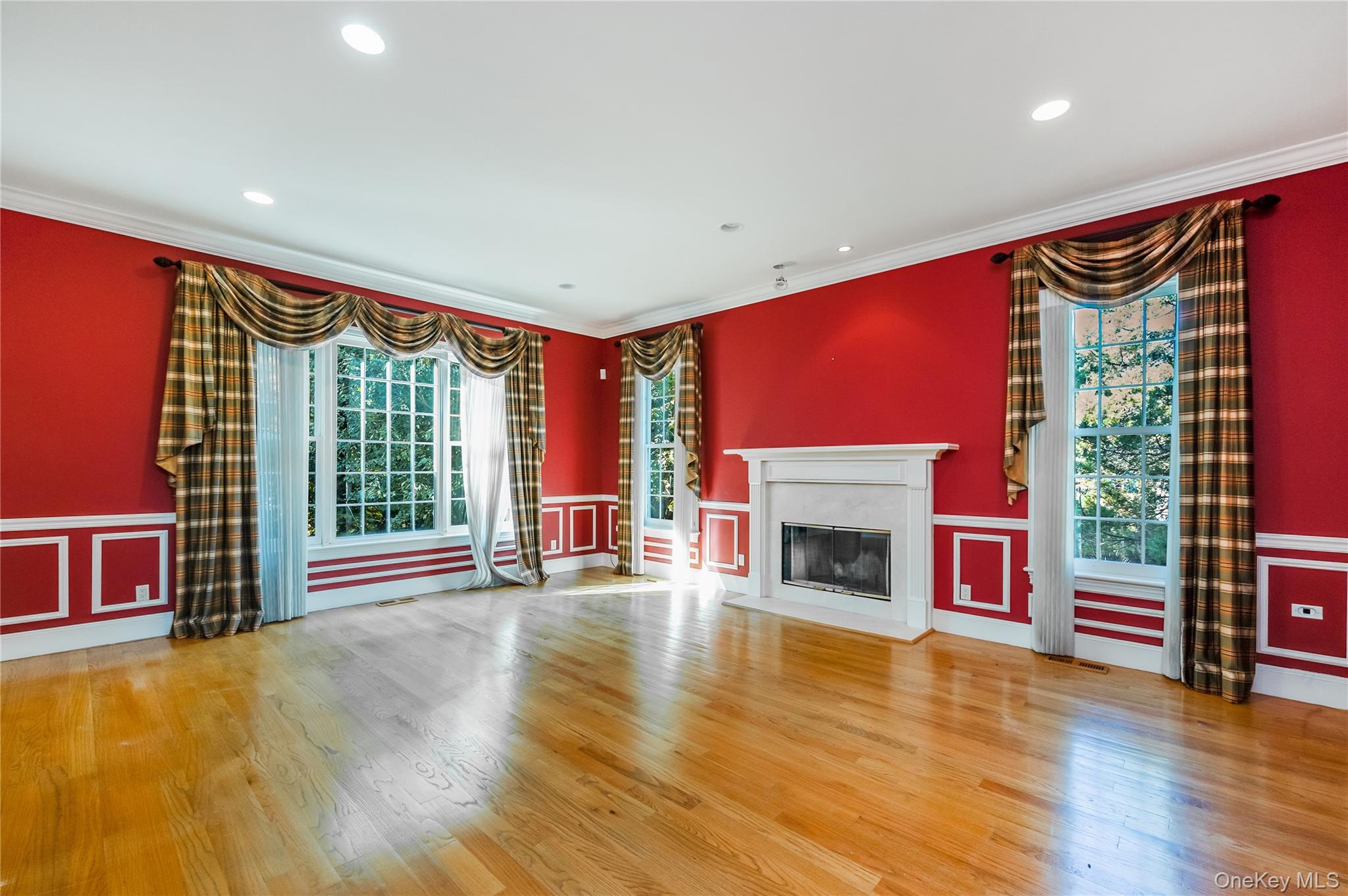 61 Charney Court — photo 8