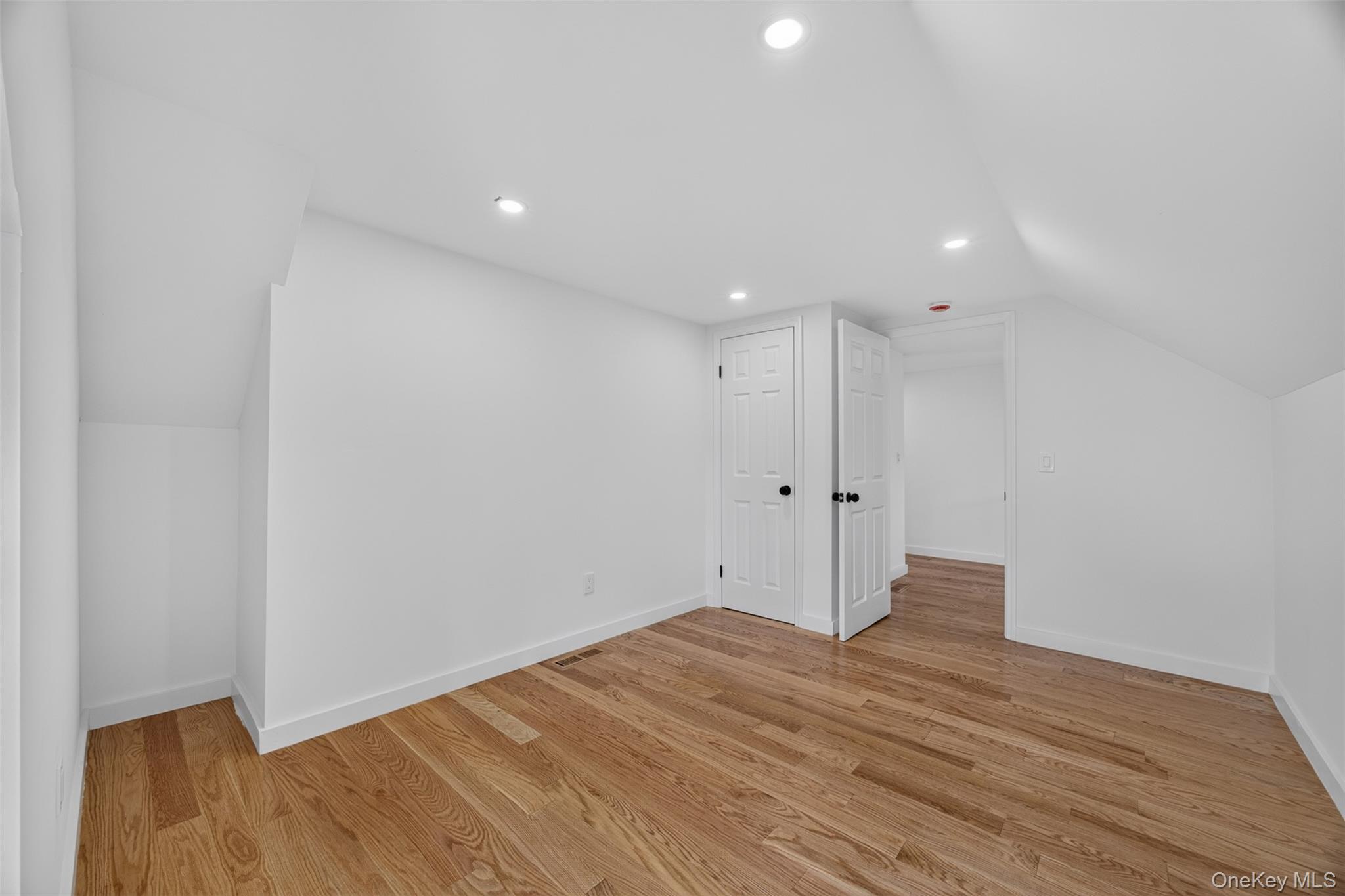 33 Carol Street — photo 25