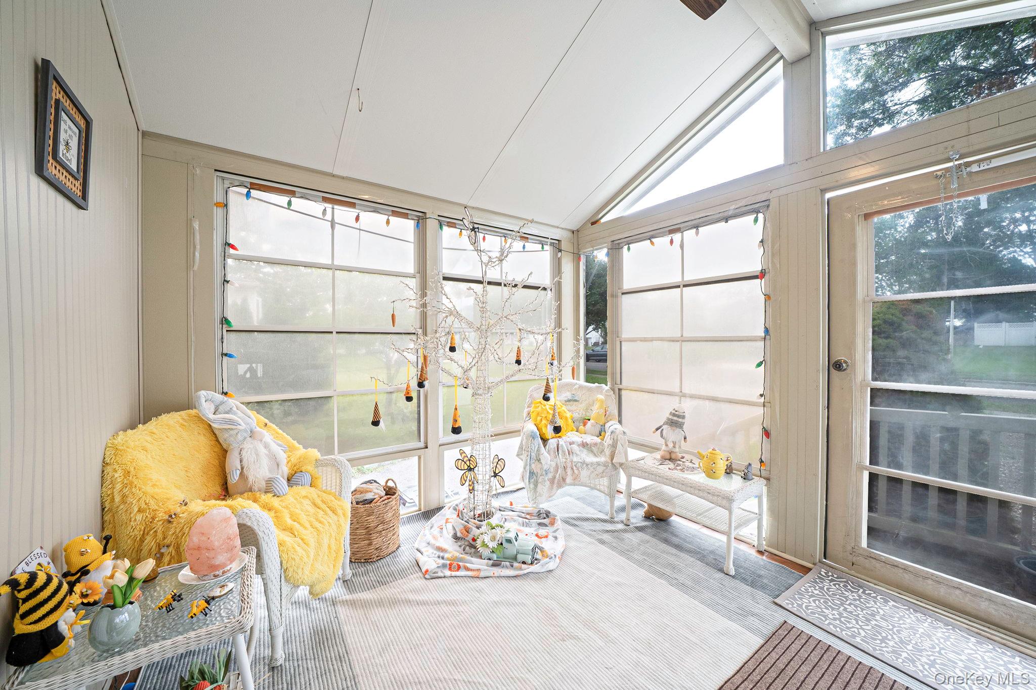 9 Mulberry Drive — photo 2