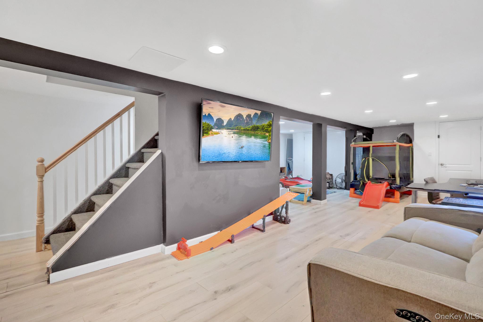 410 Clive Place — photo 23