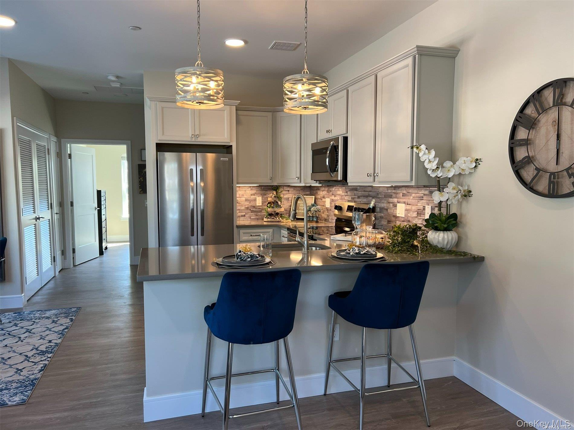 1080 New York Avenue #307, Huntington Station
