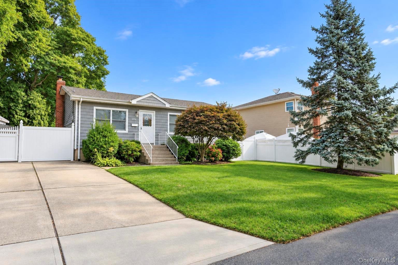 278 Lake Drive — photo 2