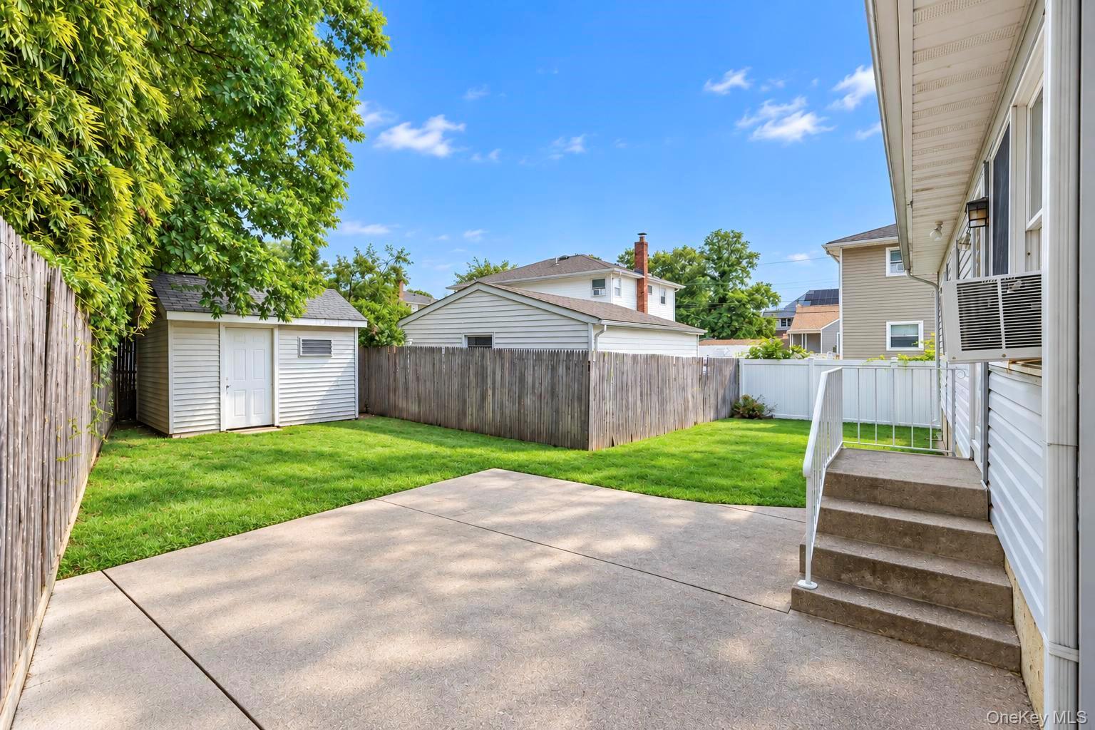 278 Lake Drive — photo 4
