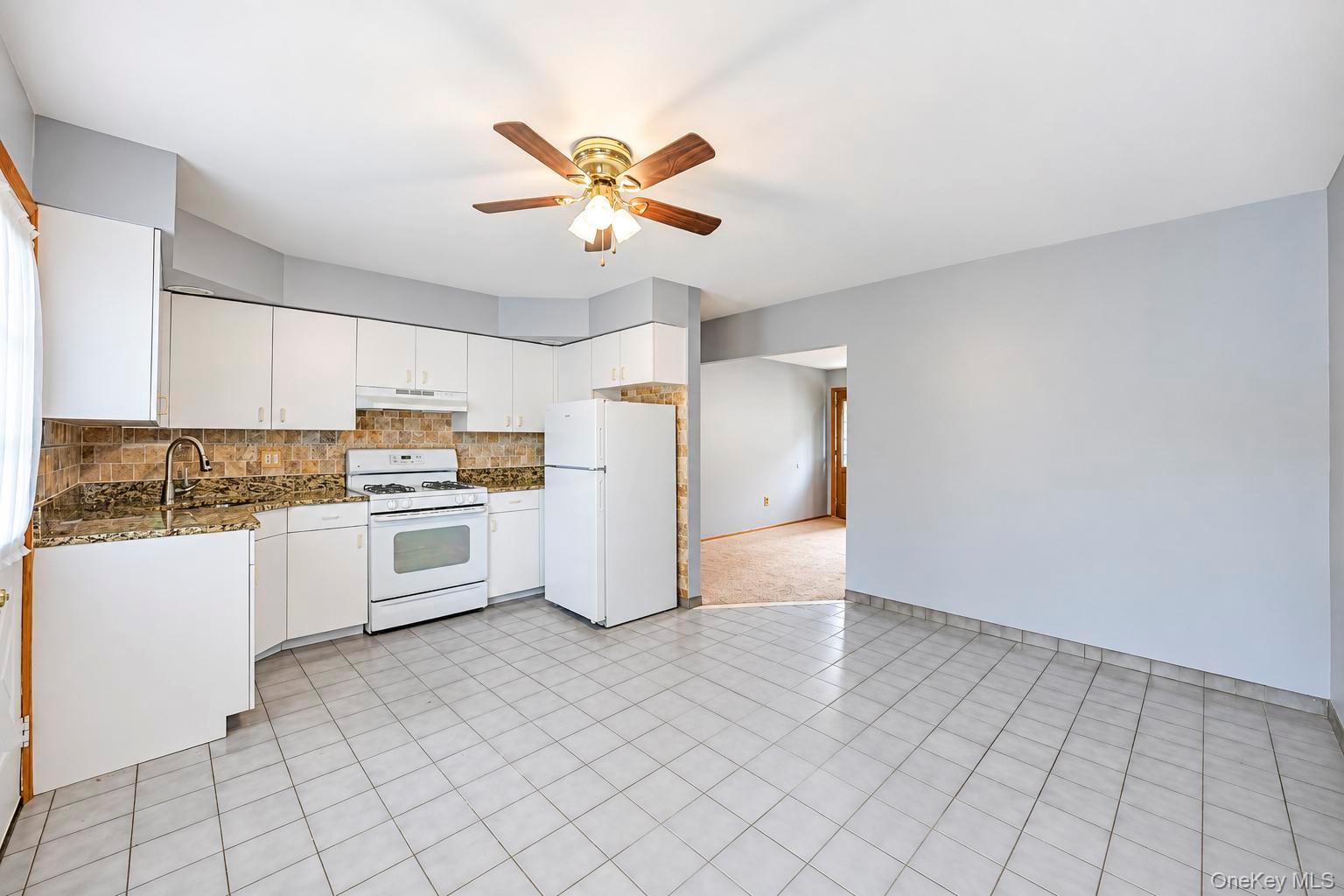 278 Lake Drive — photo 9
