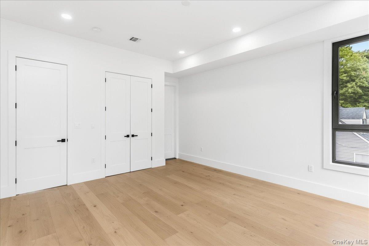 1080 Westminster Avenue — photo 42