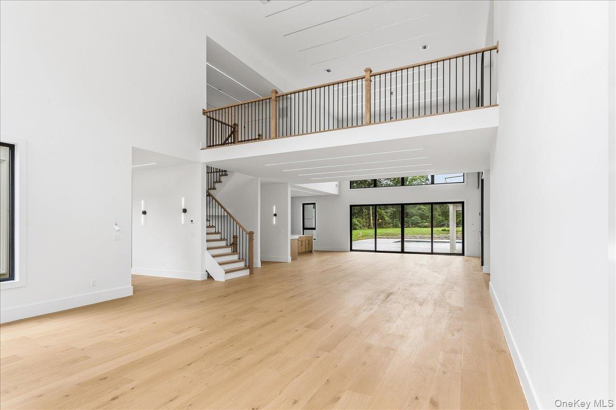 1080 Westminster Avenue — photo 6