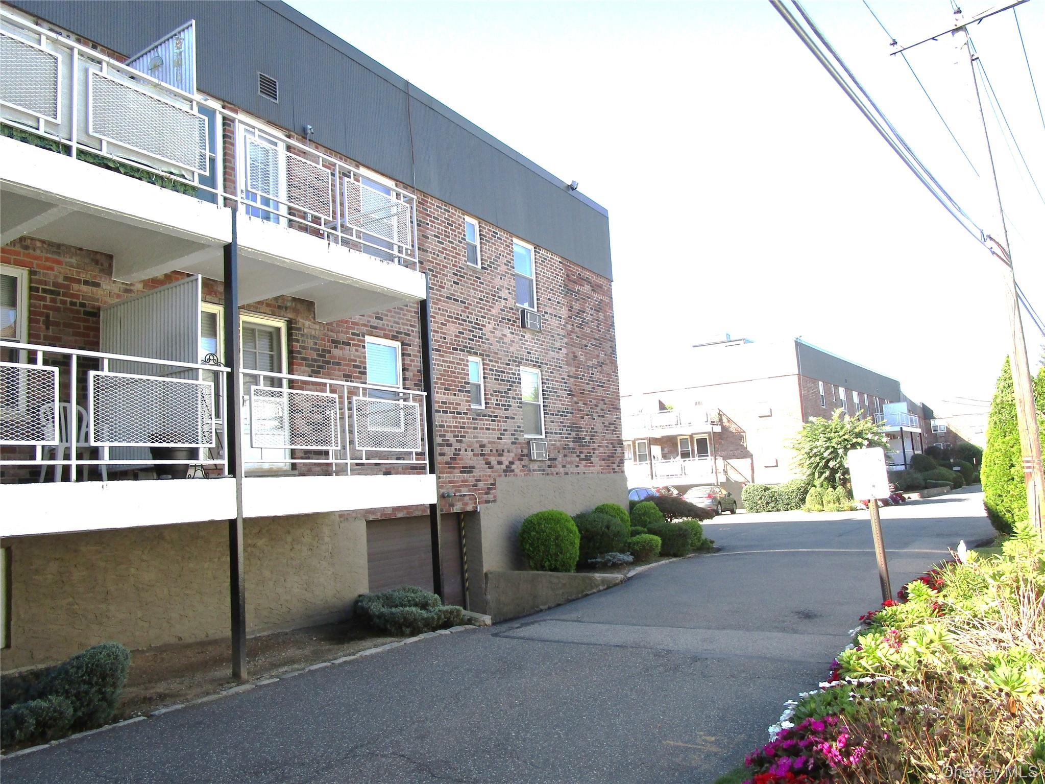 40 Daley Place #127 — photo 29