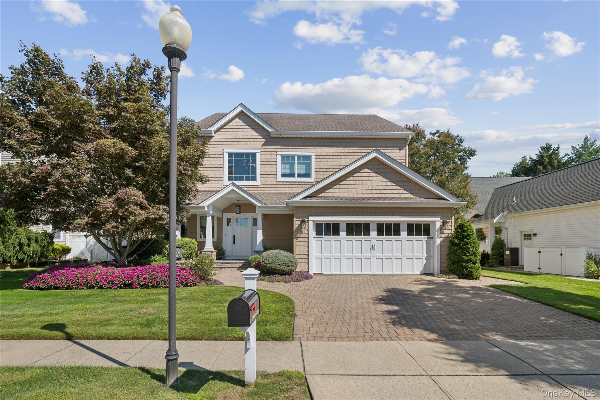 14 Esmond Avenue — photo 38