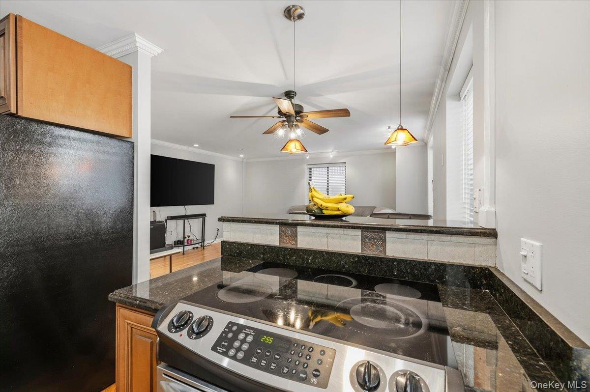 425 Shore Road #2D — photo 11