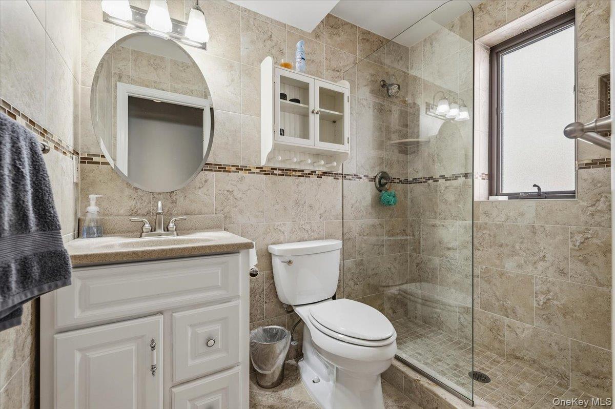 425 Shore Road #2D — photo 13