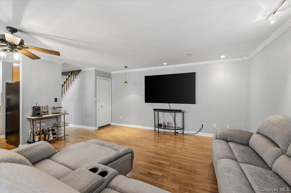 425 Shore Road #2D — photo 6