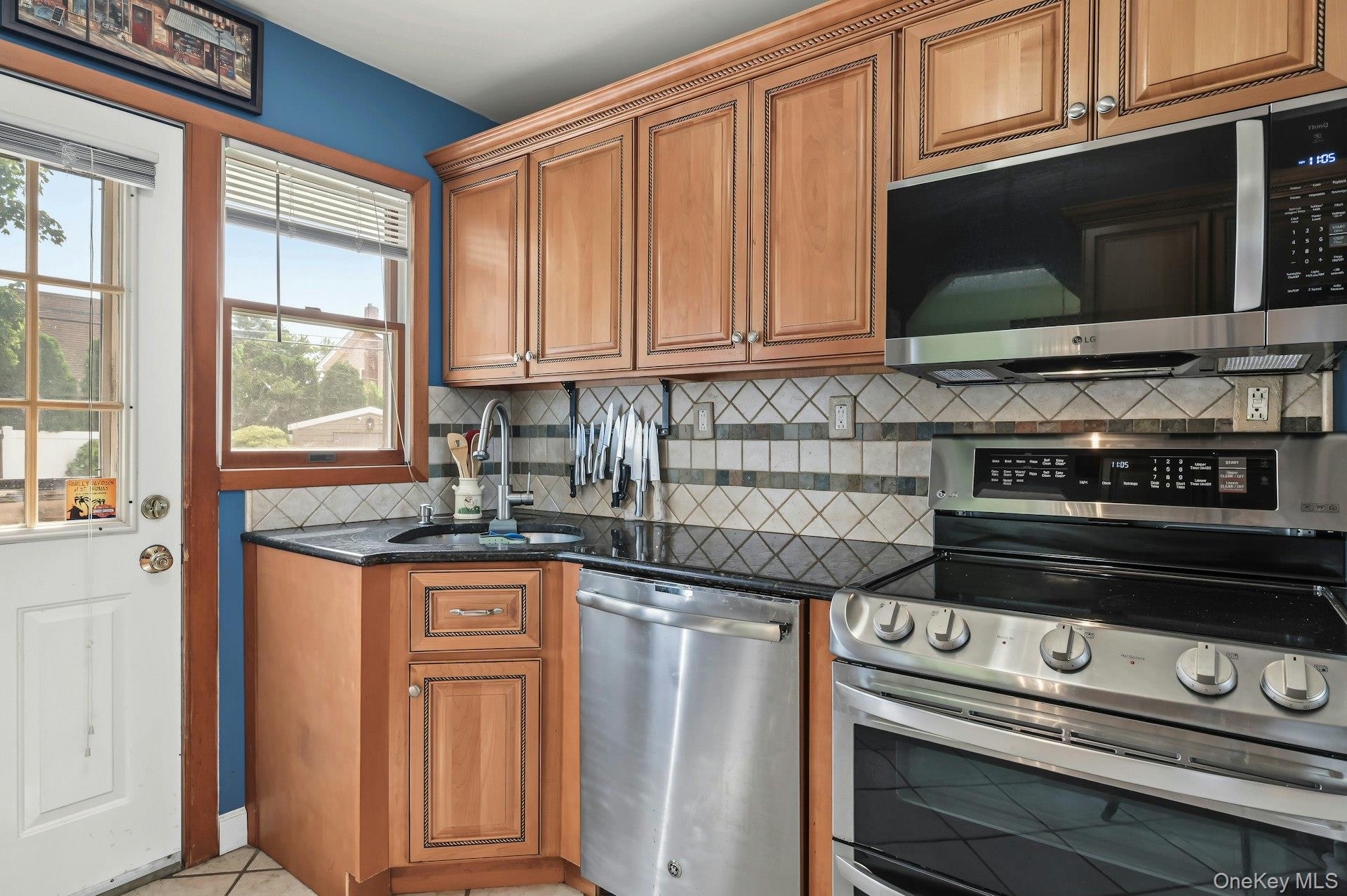15 Scholl Drive — photo 11