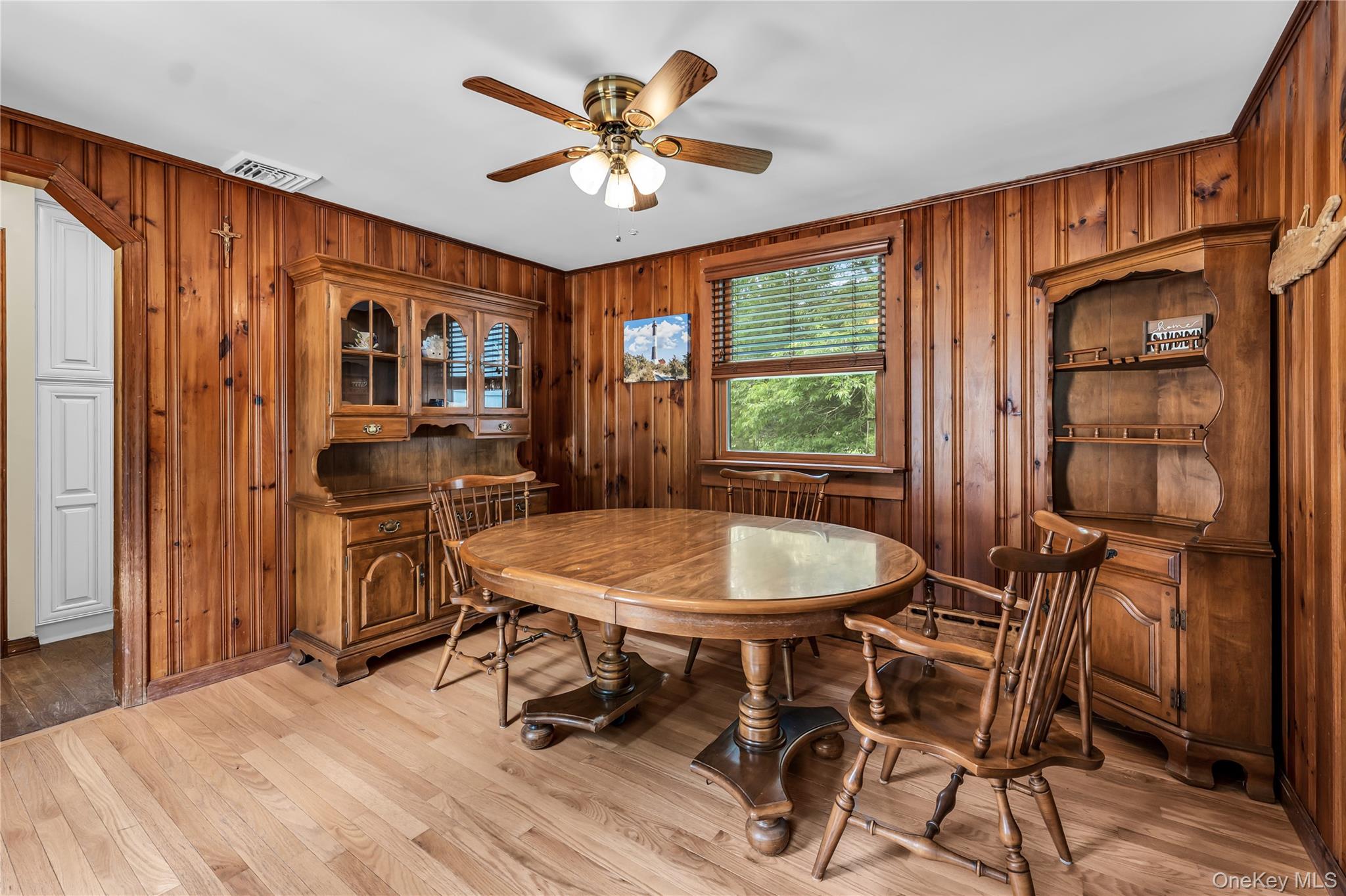 17 Hawkins Lane — photo 13