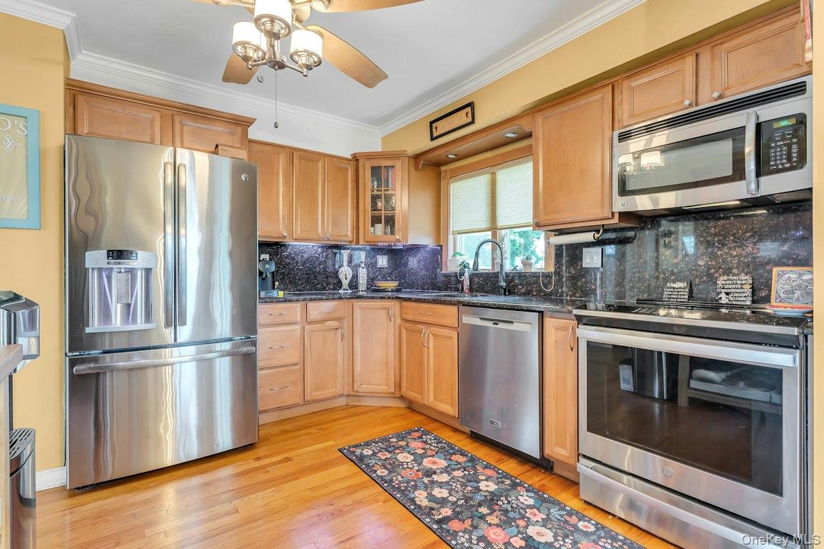 8 Summit Drive — photo 7