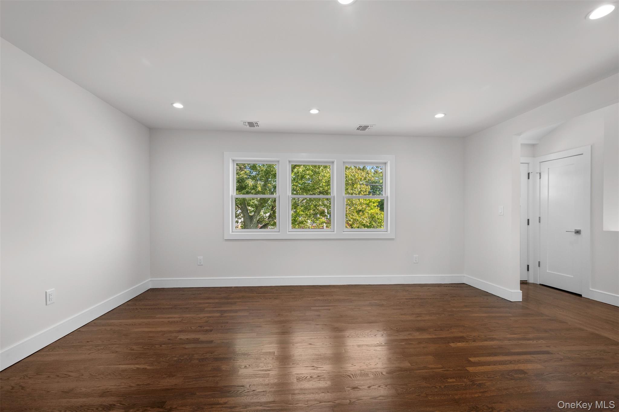 3280 Elliott Boulevard — photo 15