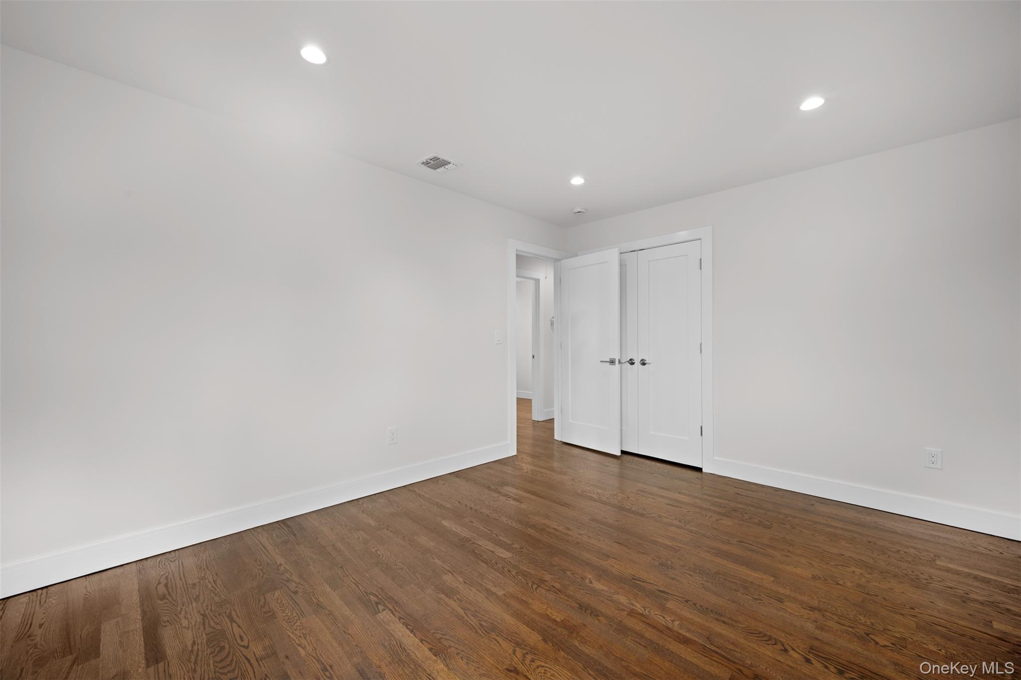 3280 Elliott Boulevard — photo 22