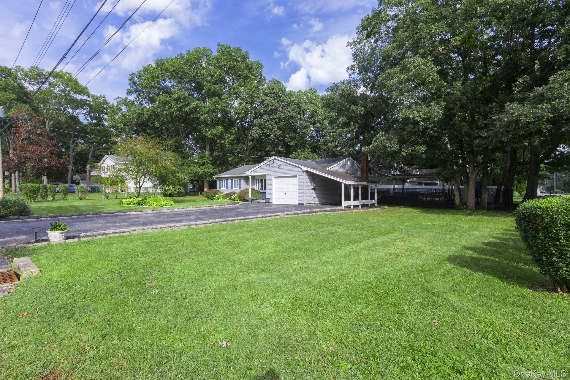21 Aberdeen Drive — photo 2