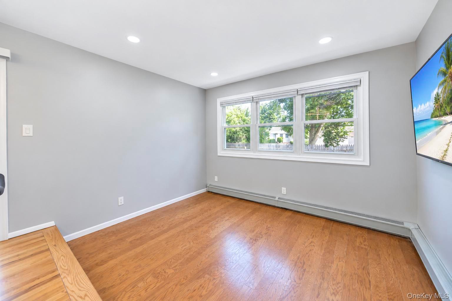 1 Azealia Court — photo 18