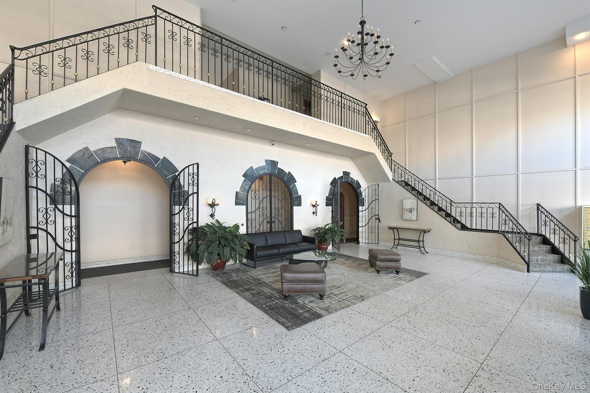 370 Broadway #1A — photo 4