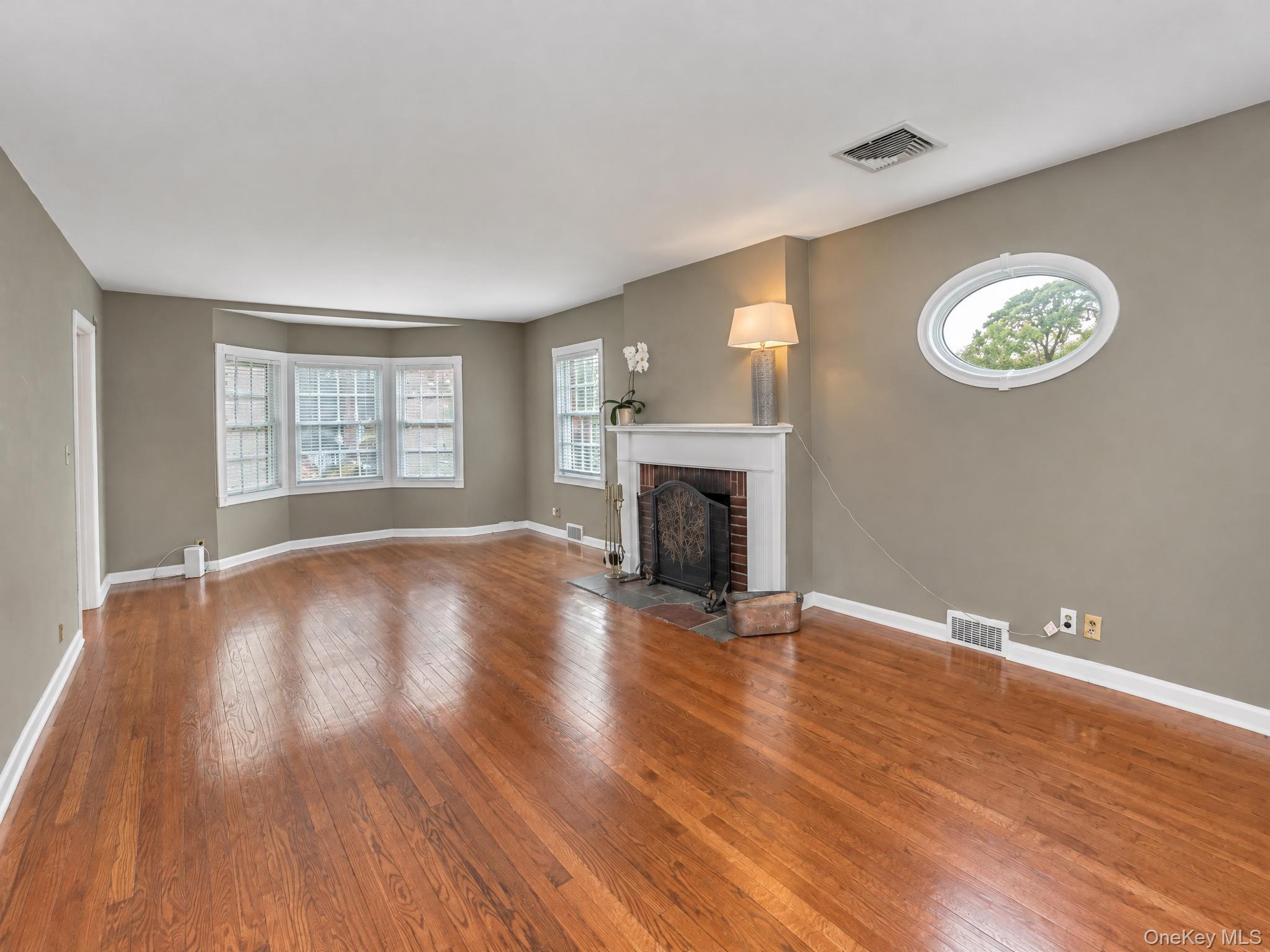 30 Waverly Street — photo 13