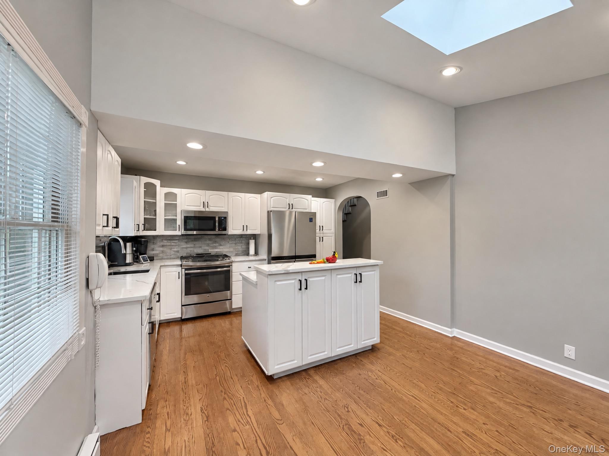 30 Waverly Street — photo 16