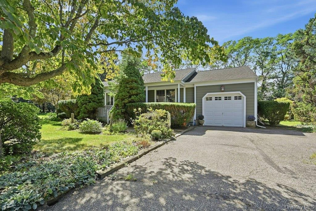 985 Silver Colt Road — photo 2