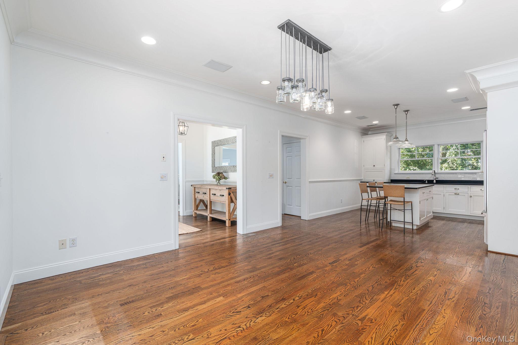 775 Mulford Court — photo 14