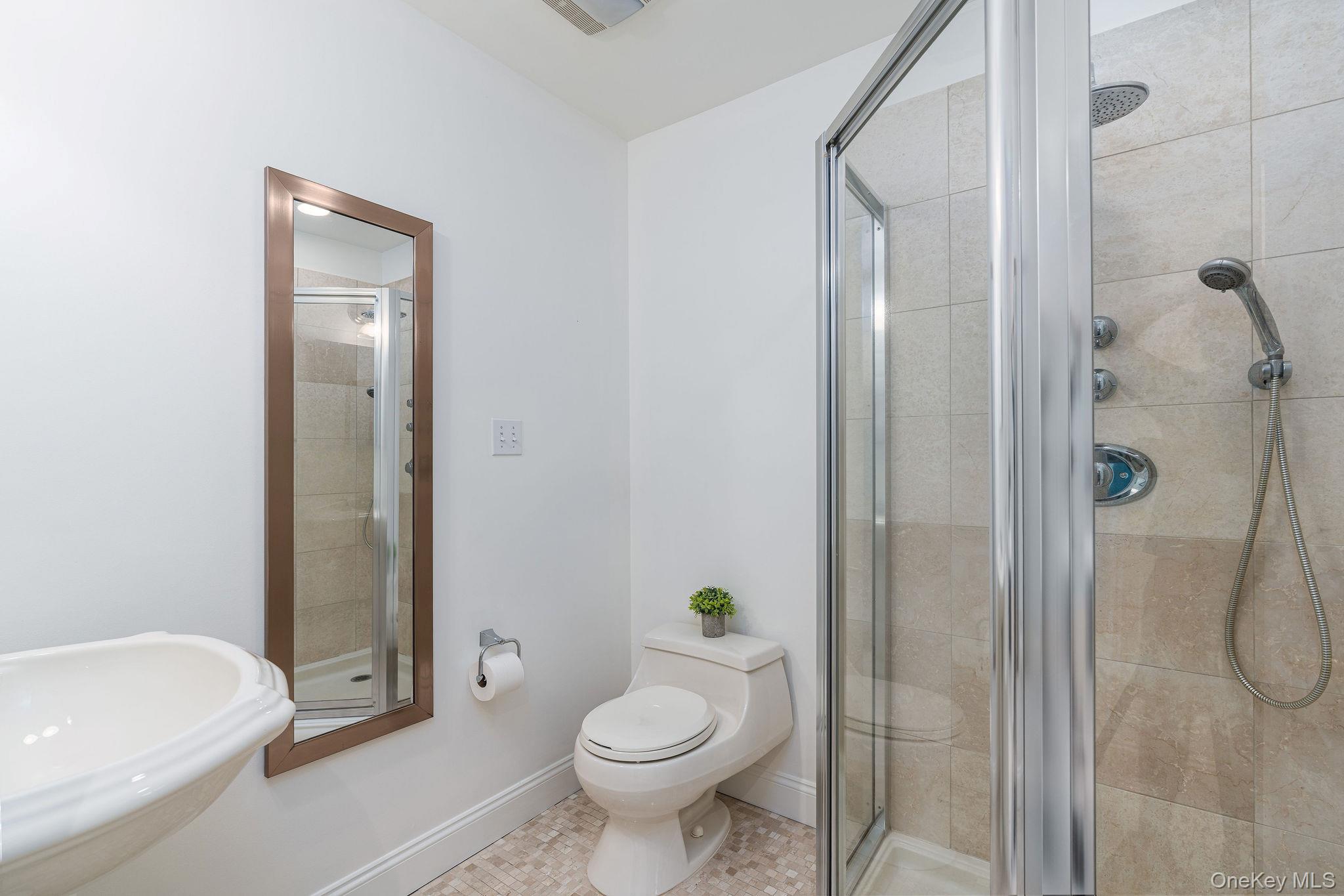 775 Mulford Court — photo 28