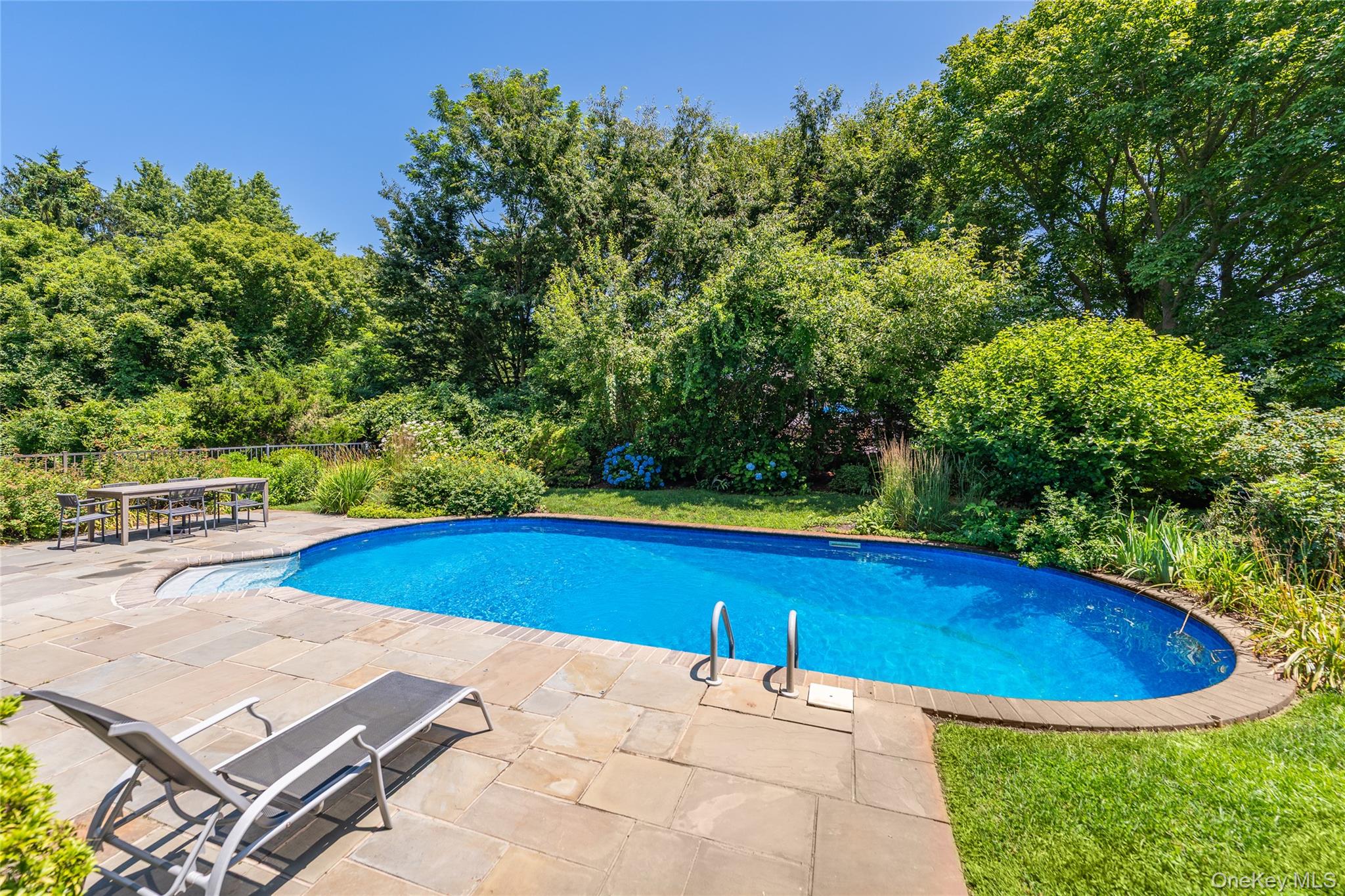 775 Mulford Court — photo 41