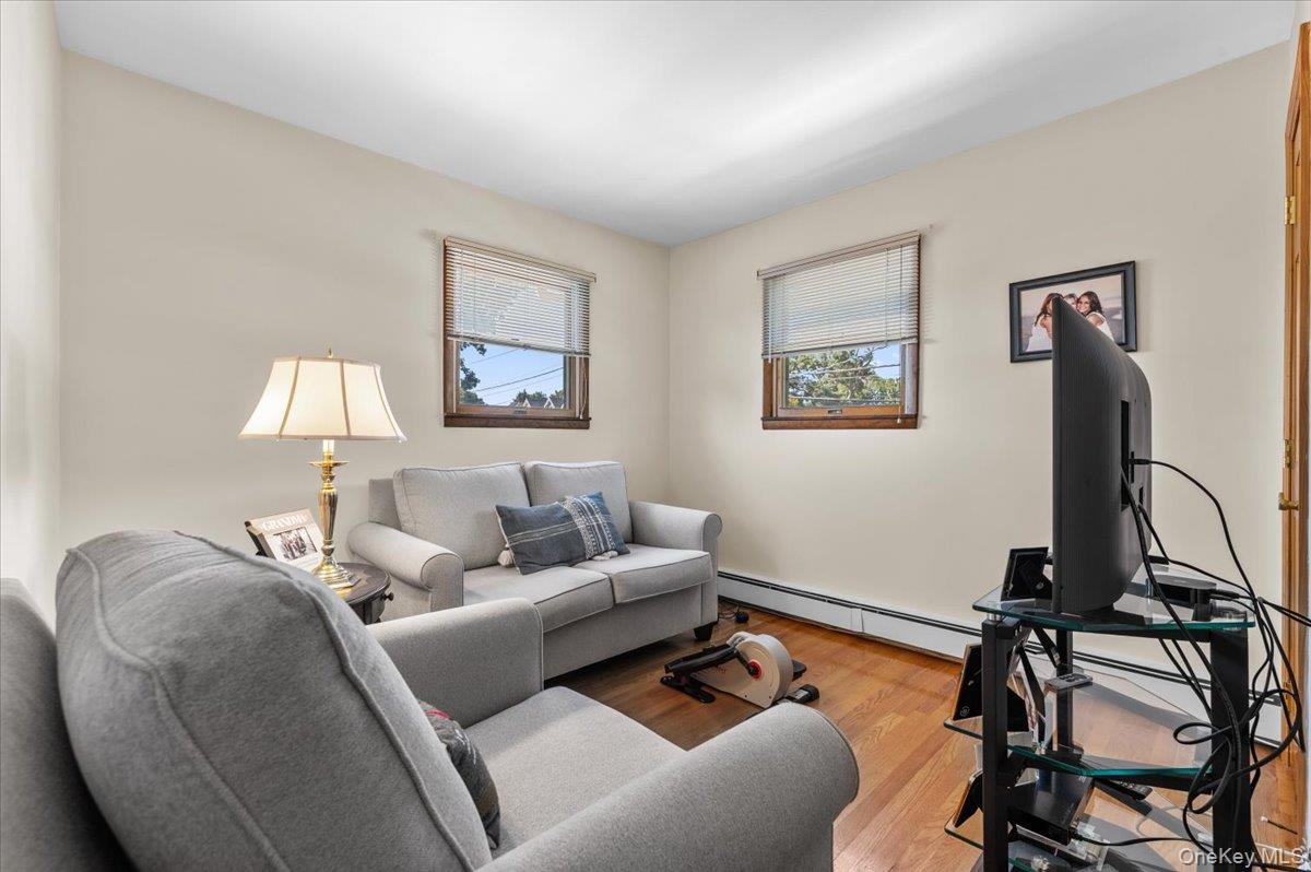 196 Von Huenfeld Street — photo 12