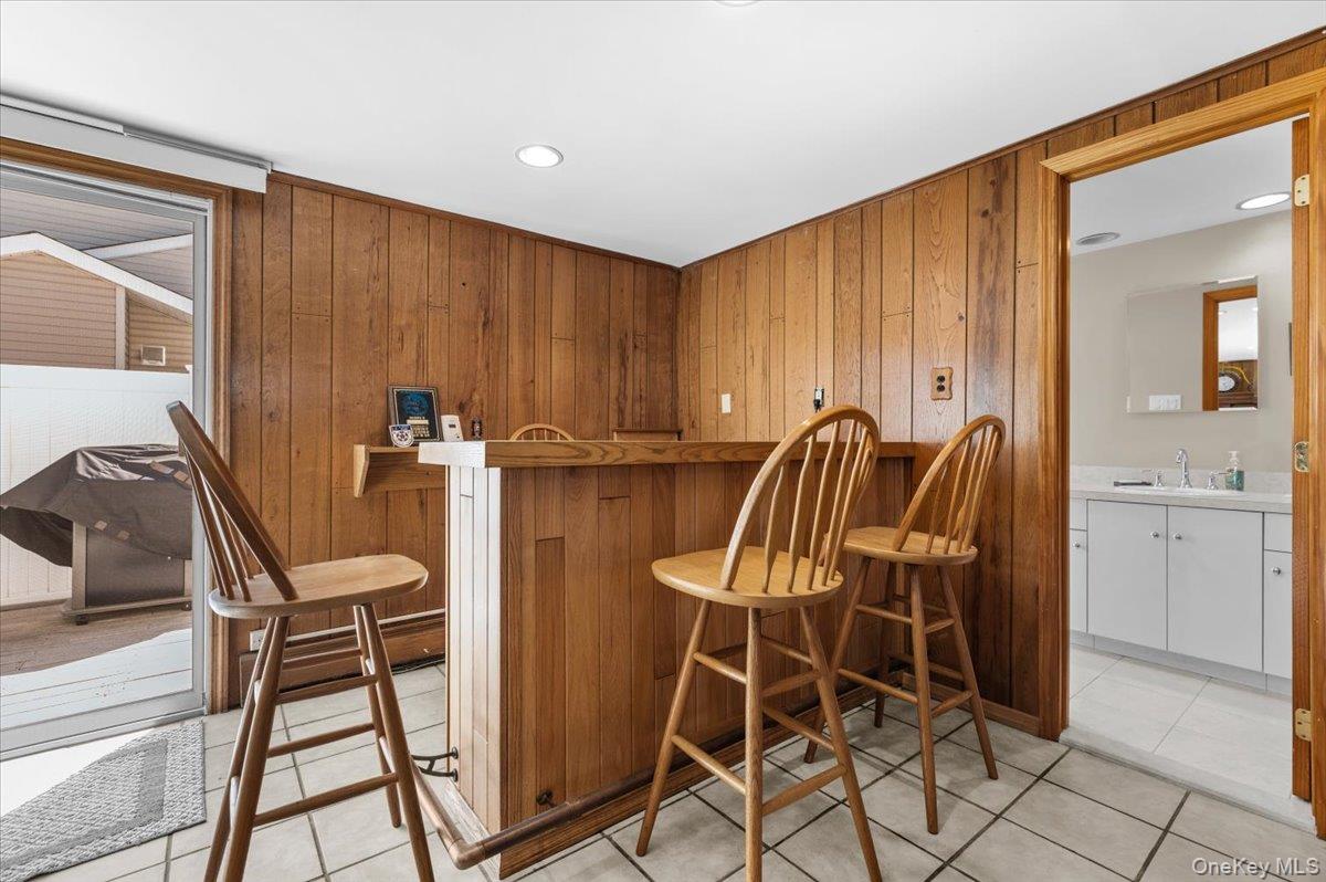 196 Von Huenfeld Street — photo 19