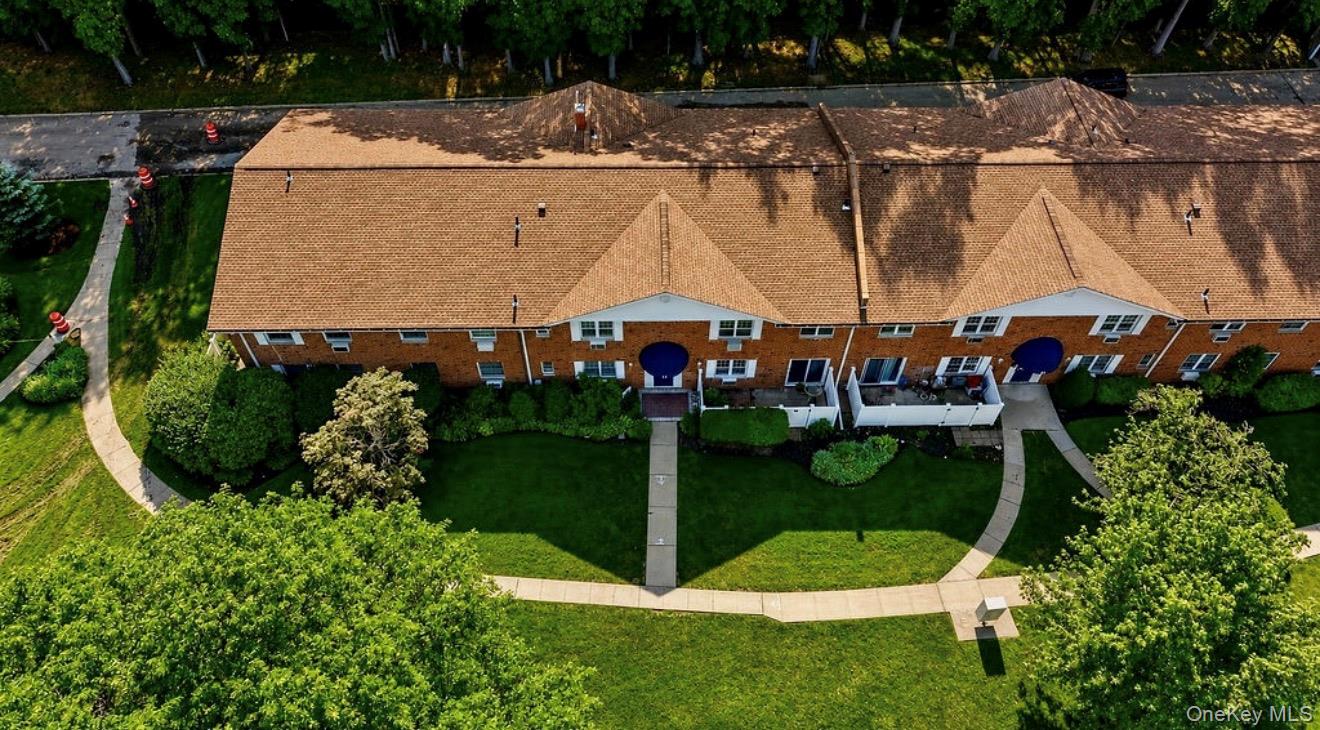 460 Old Town Road #11I — photo 5