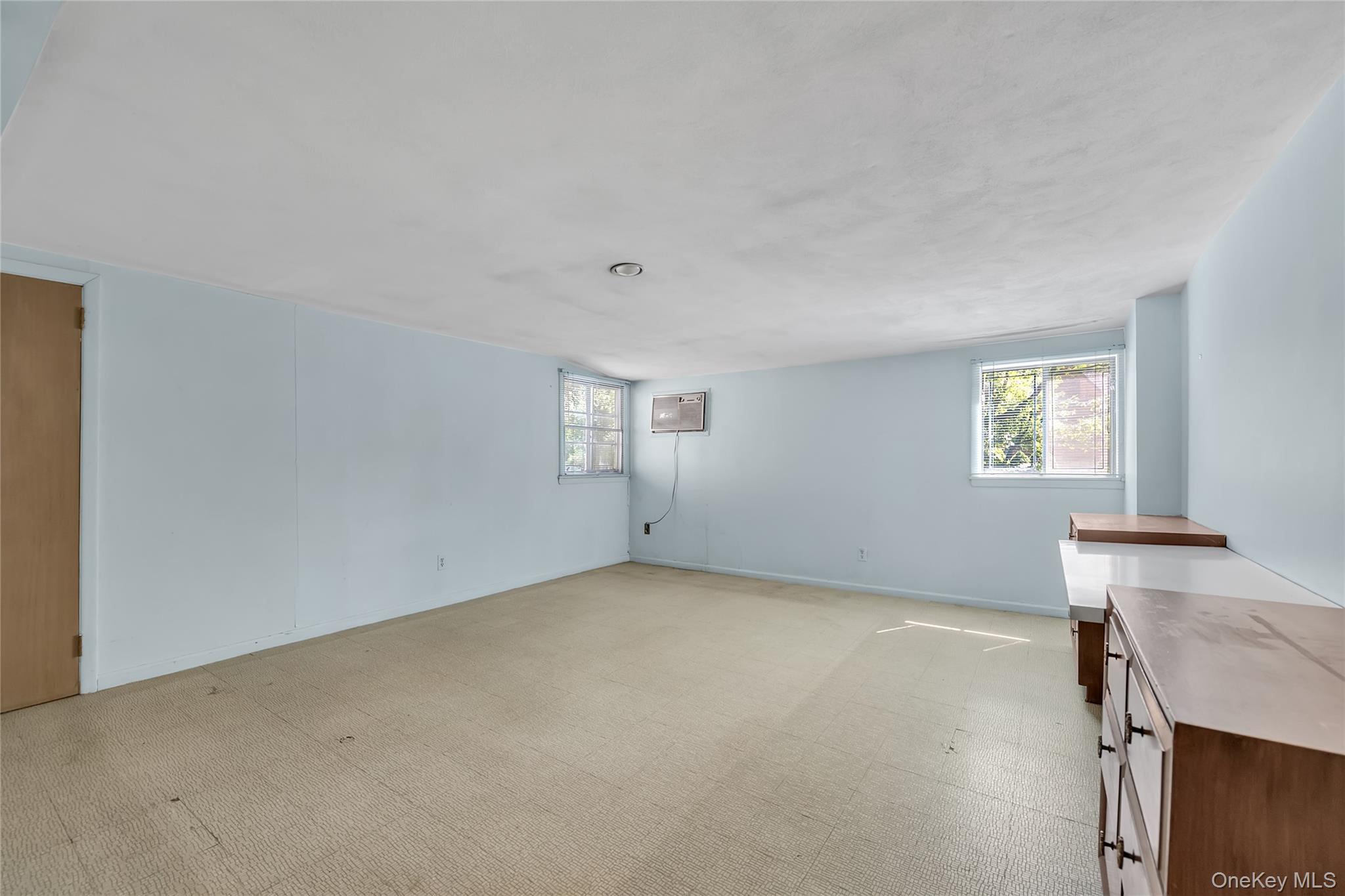 238 Clent Road — photo 13