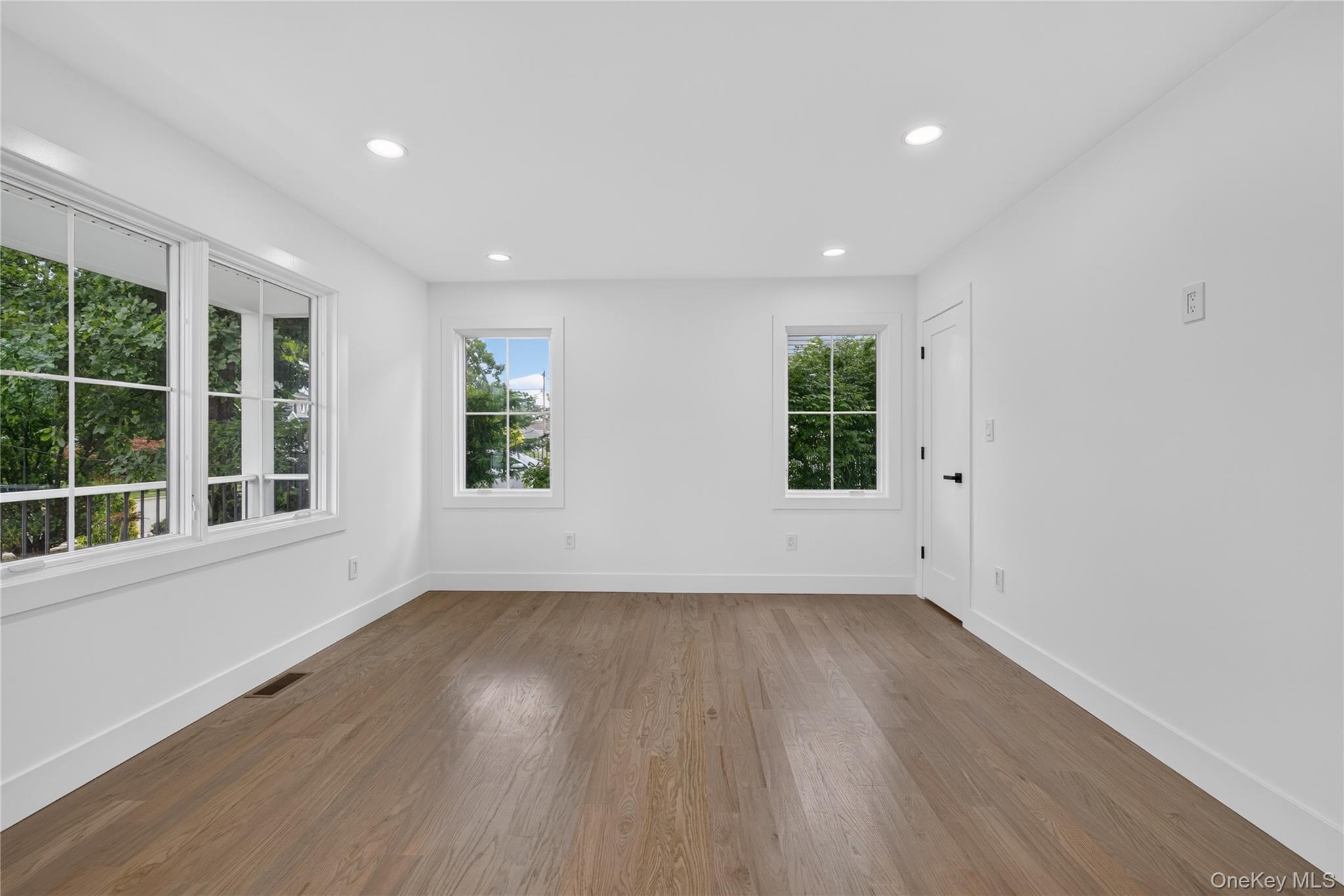 238 Oak Street — photo 17