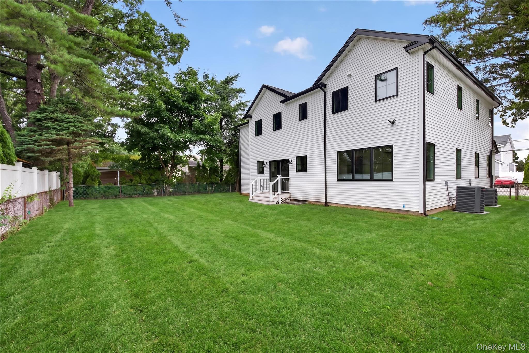 238 Oak Street — photo 20