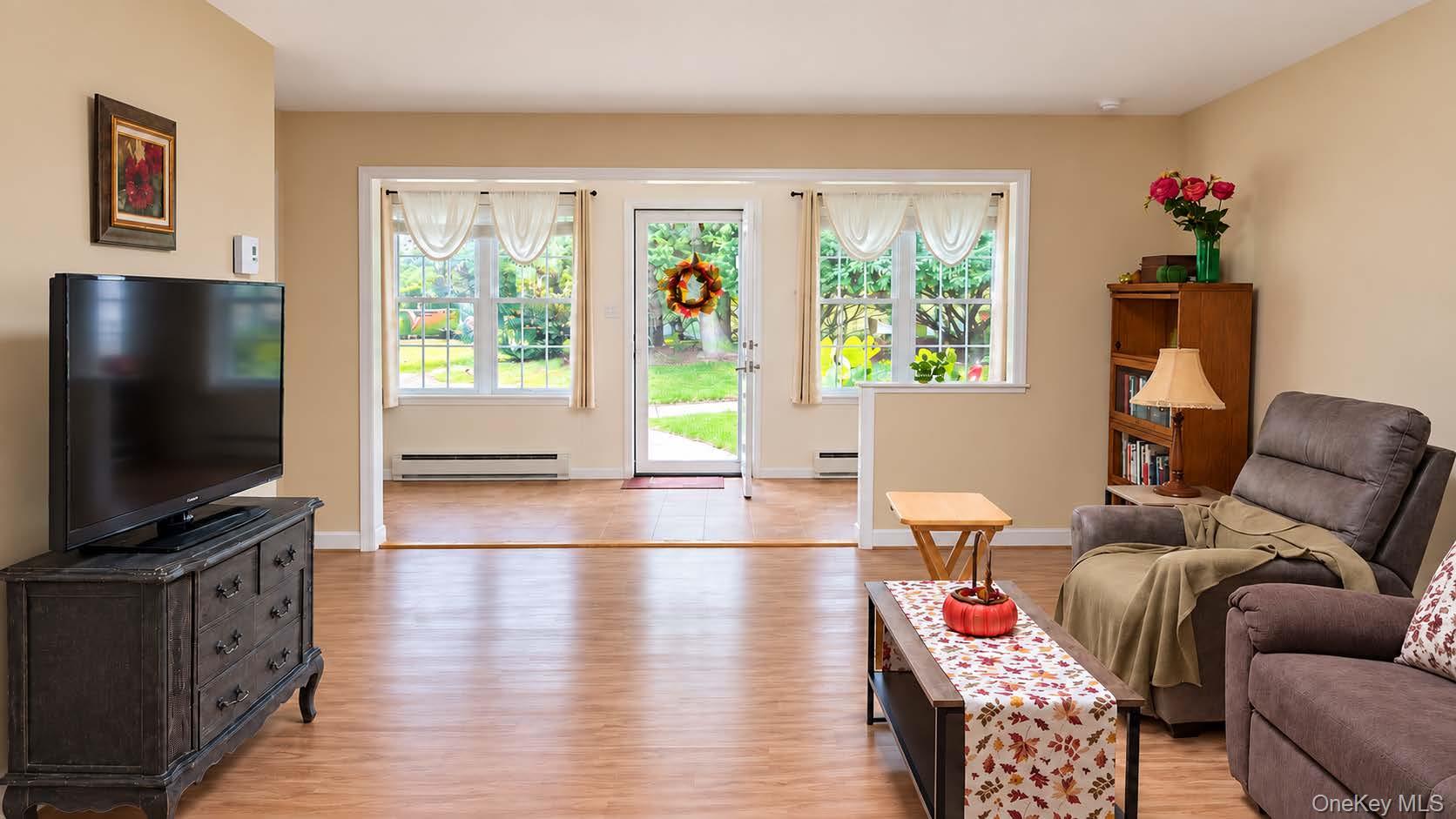 395 Woodbridge Drive #E — photo 4