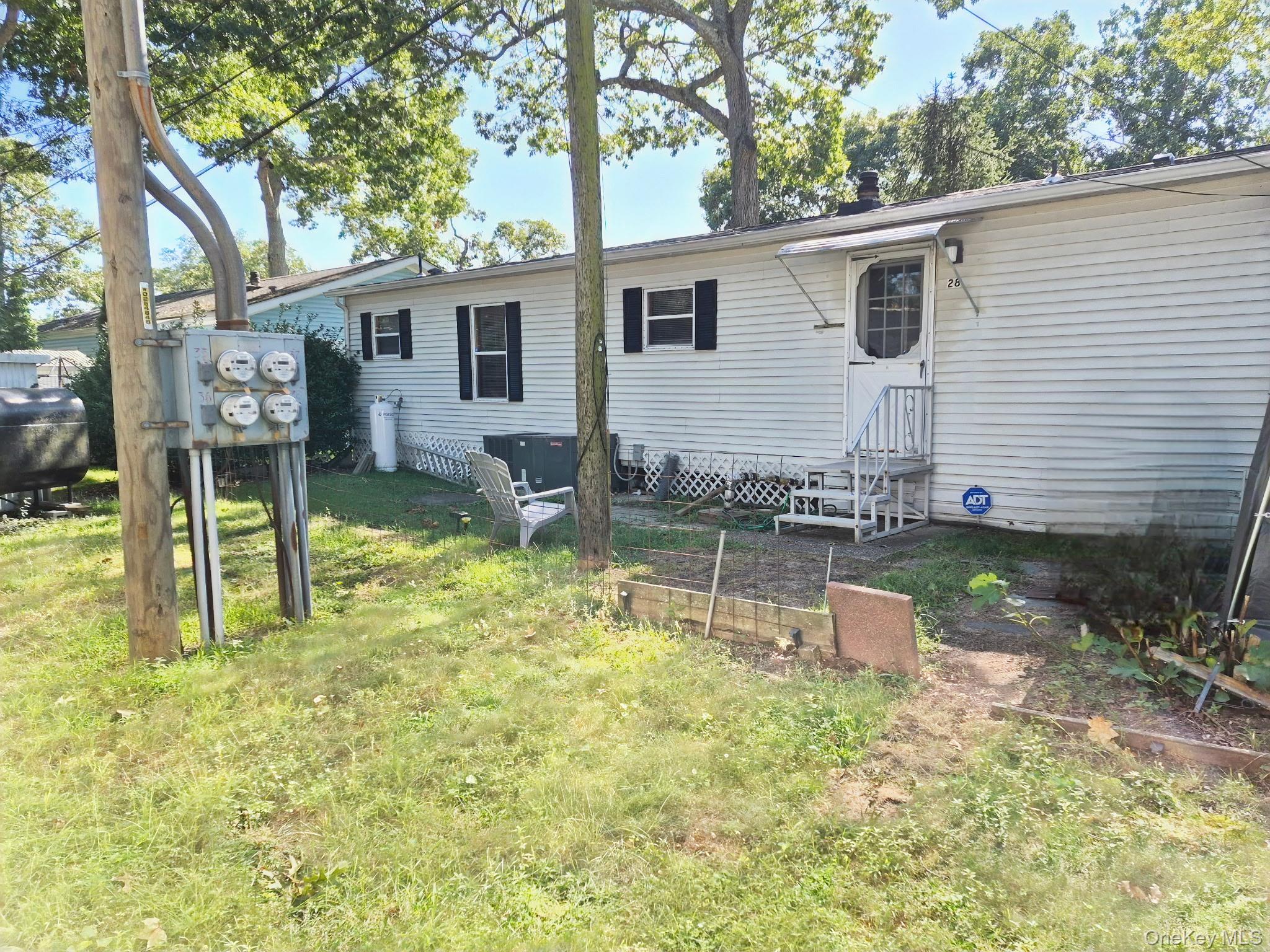 37-28 Hubbard Avenue — photo 29