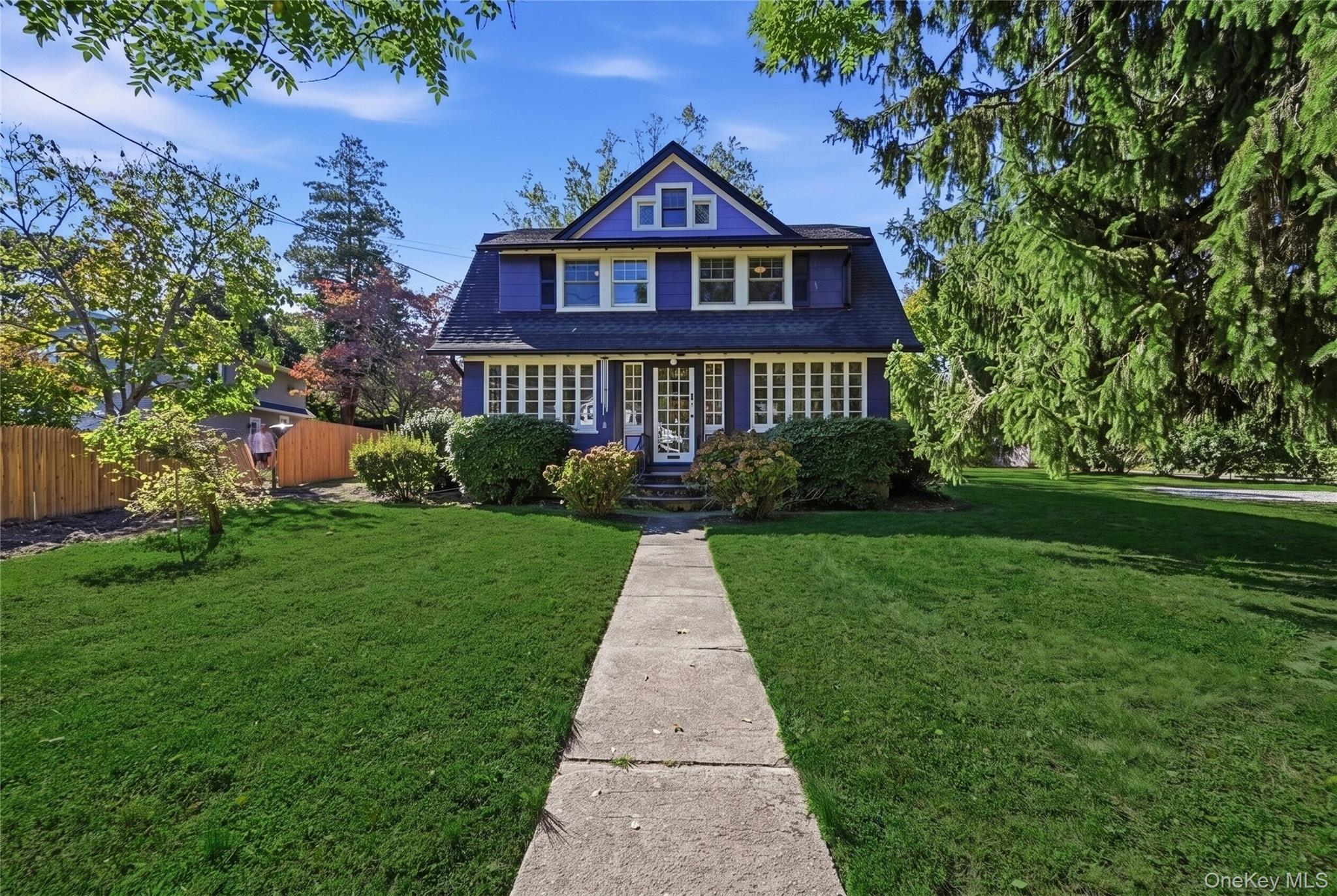 200 Scudder Avenue, Northport