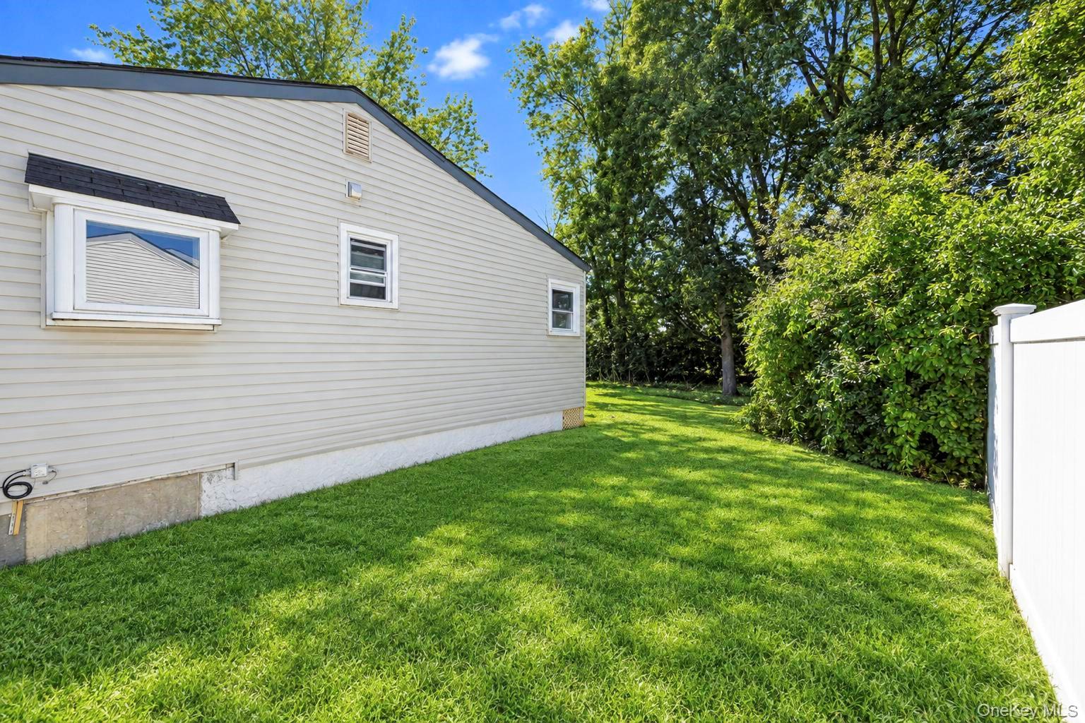 8 Norwalk Lane — photo 28