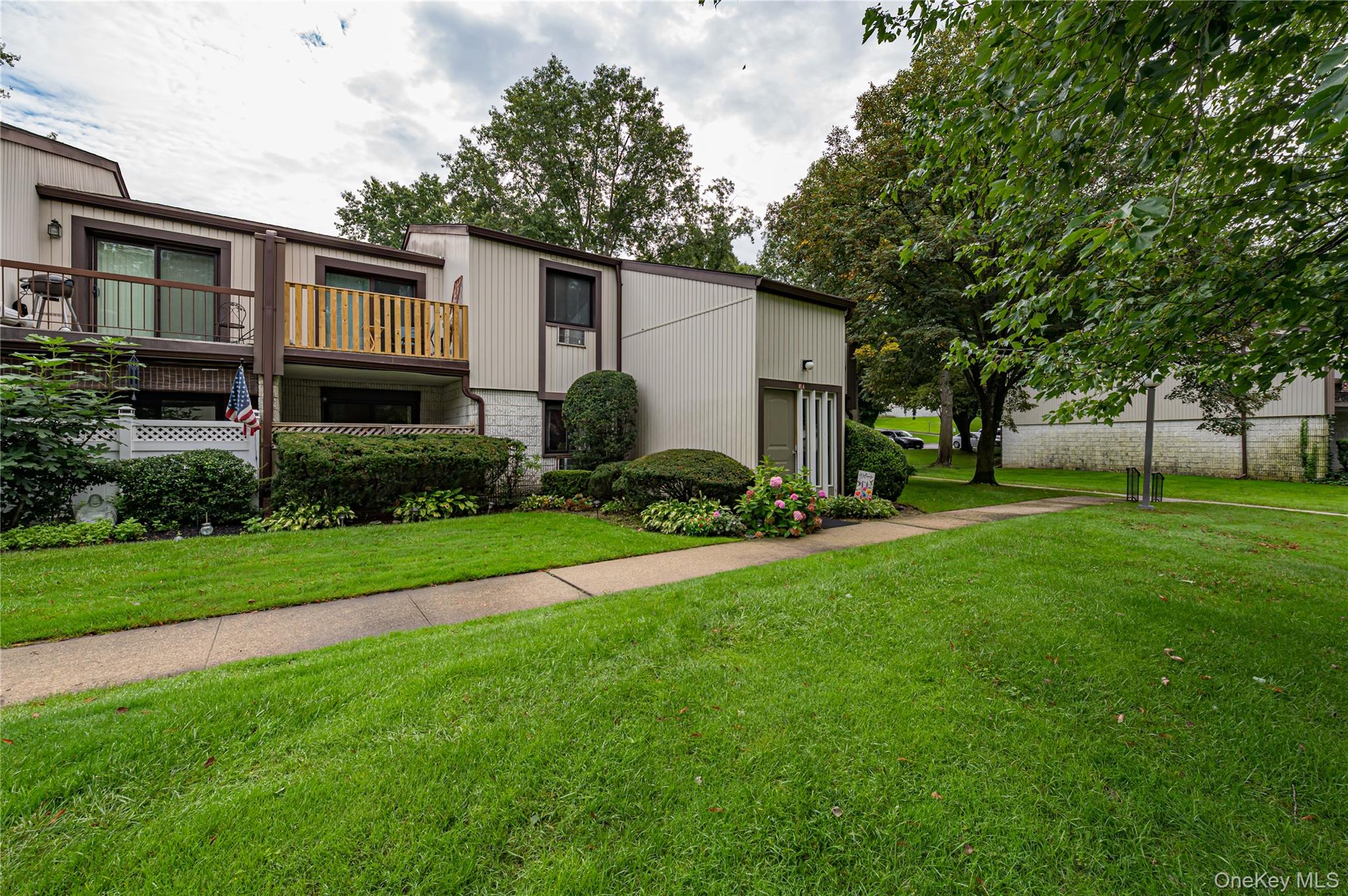 85 Richmond Boulevard #1A — photo 3