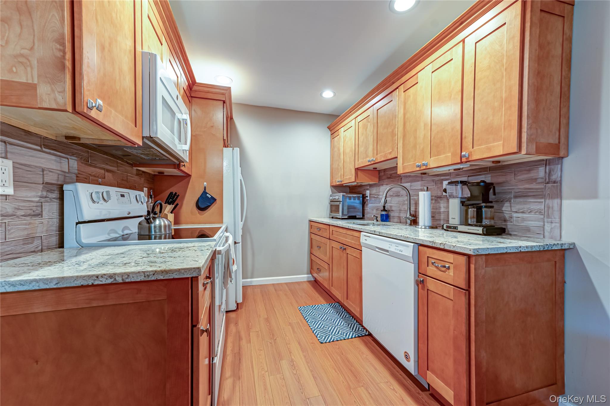 85 Richmond Boulevard #1A, Ronkonkoma
