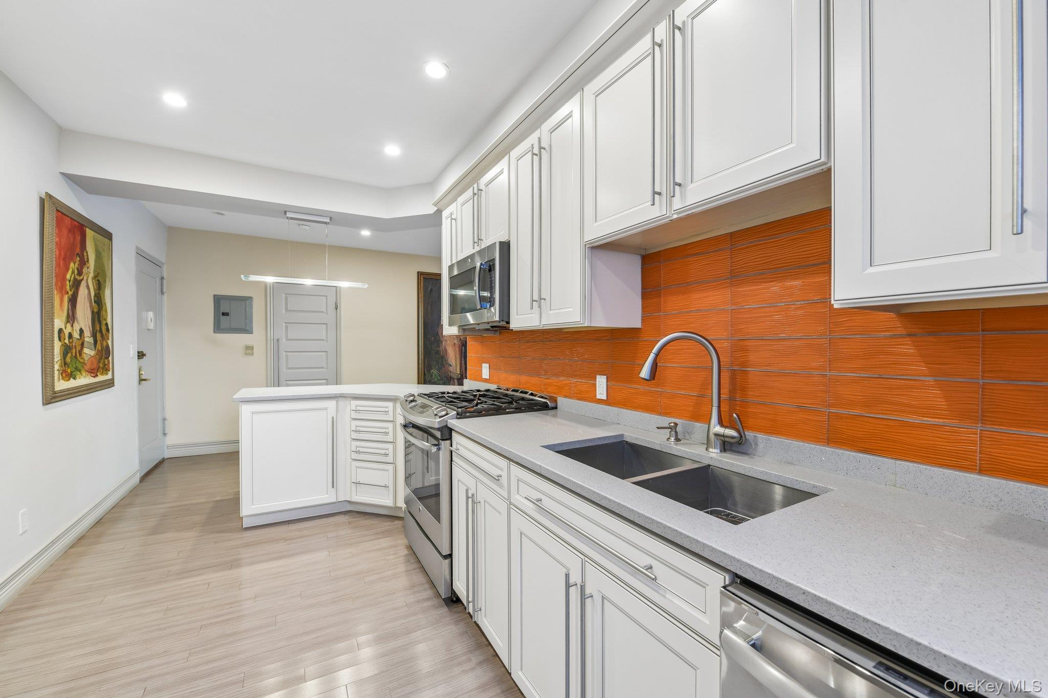 1 Town House Place #2L — photo 12