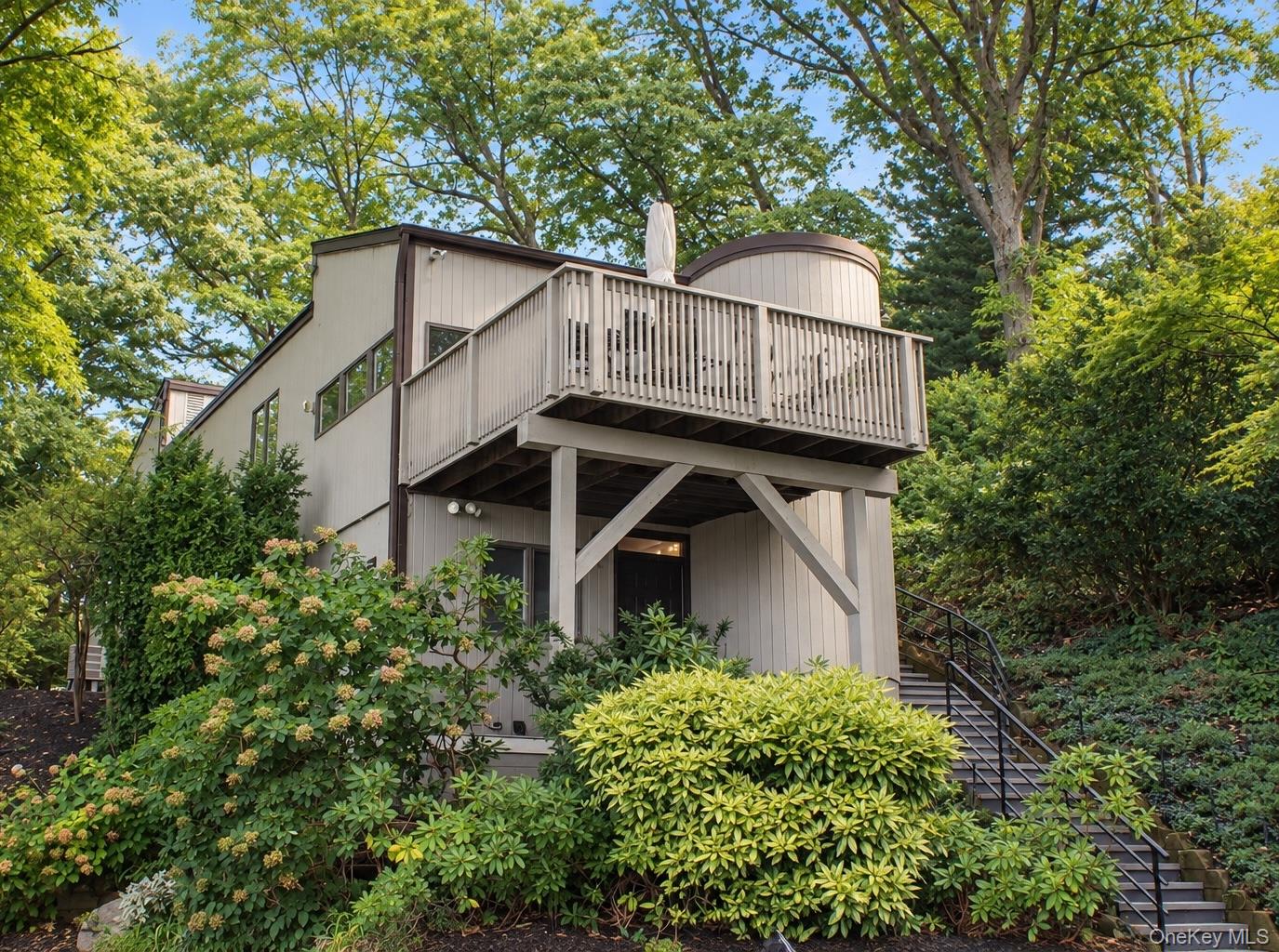 732 Sound View Road, Mill Neck